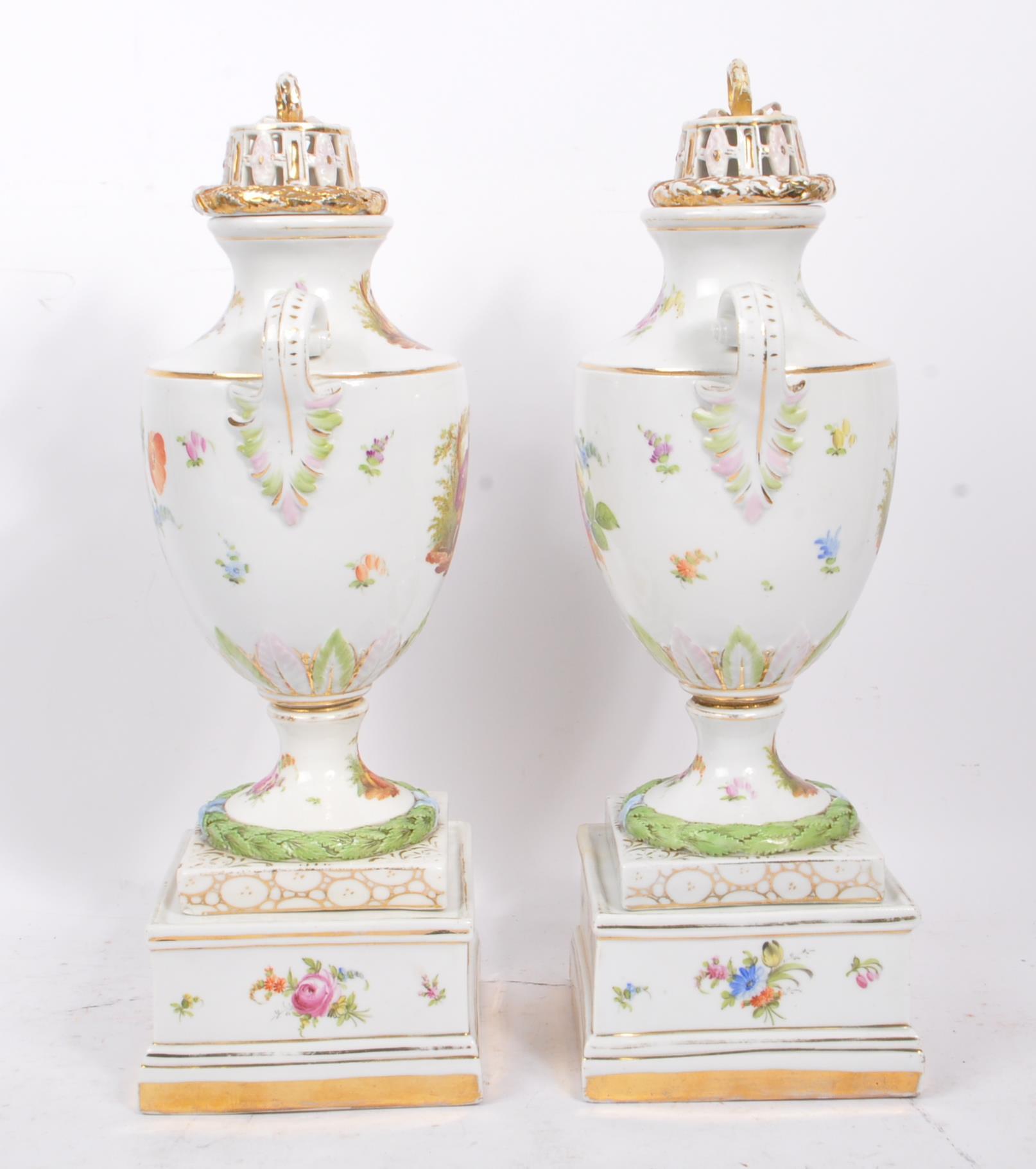 PAIR OF CHINA CONTINENTAL DRESDEN SPRAY STYLE URNS - Image 4 of 7