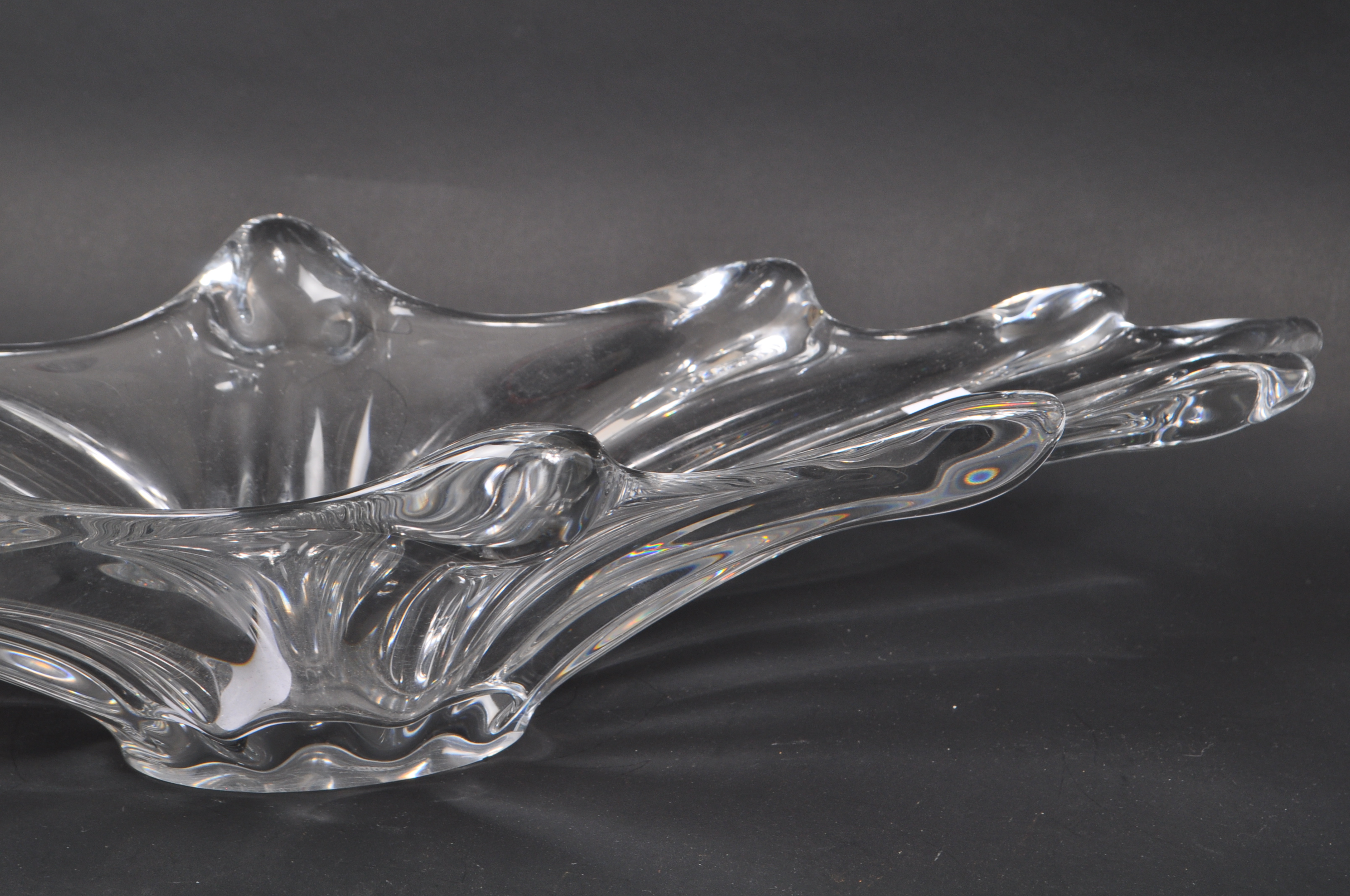 VINTAGE 20TH CENTURY GLASS CENTREPIECE BOWL - Image 6 of 7
