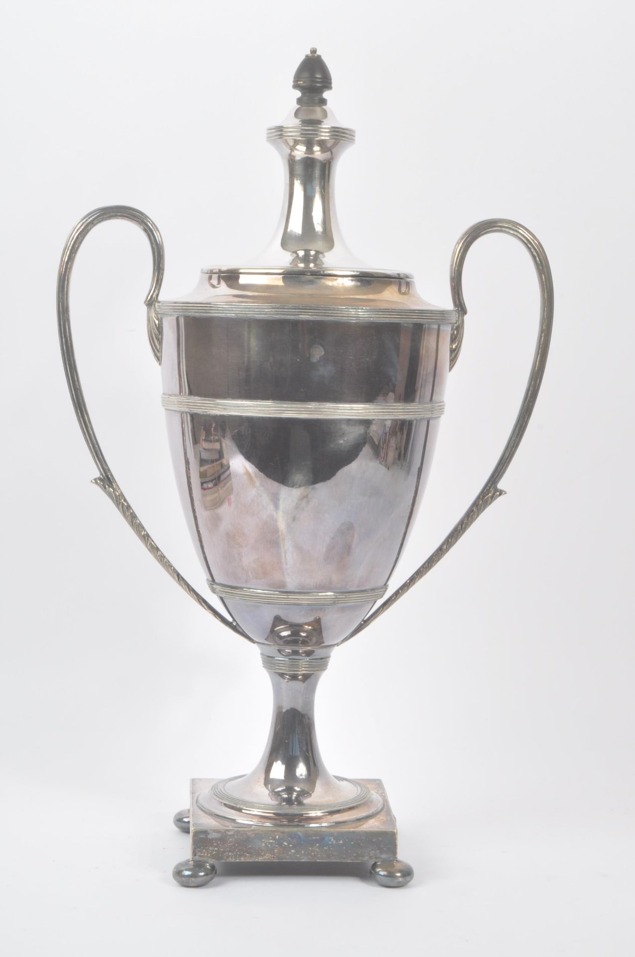20TH CENTURY DECO SILVER PLATED SAMOVAR - Image 4 of 7