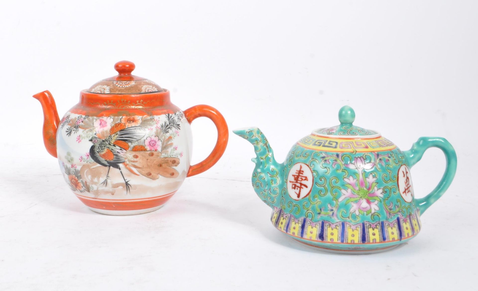 1920S CHINESE TEAPOT WITH ACCOMPANYING JAPANESE TEAPOT - Image 2 of 9