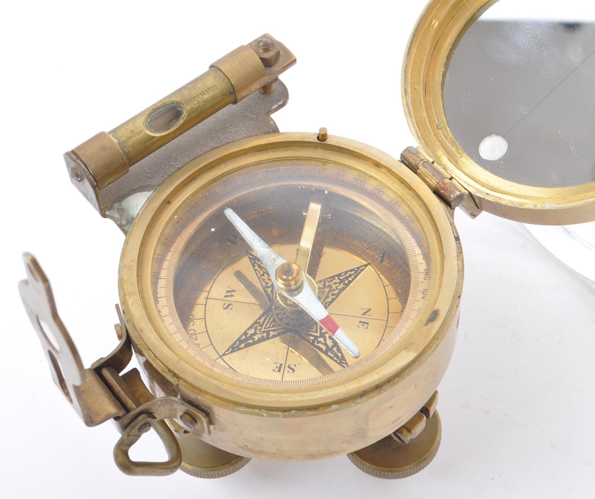 NATURAL SINE BRASS CASED COMPASS WITH SPIRIT LEVEL - Image 4 of 8