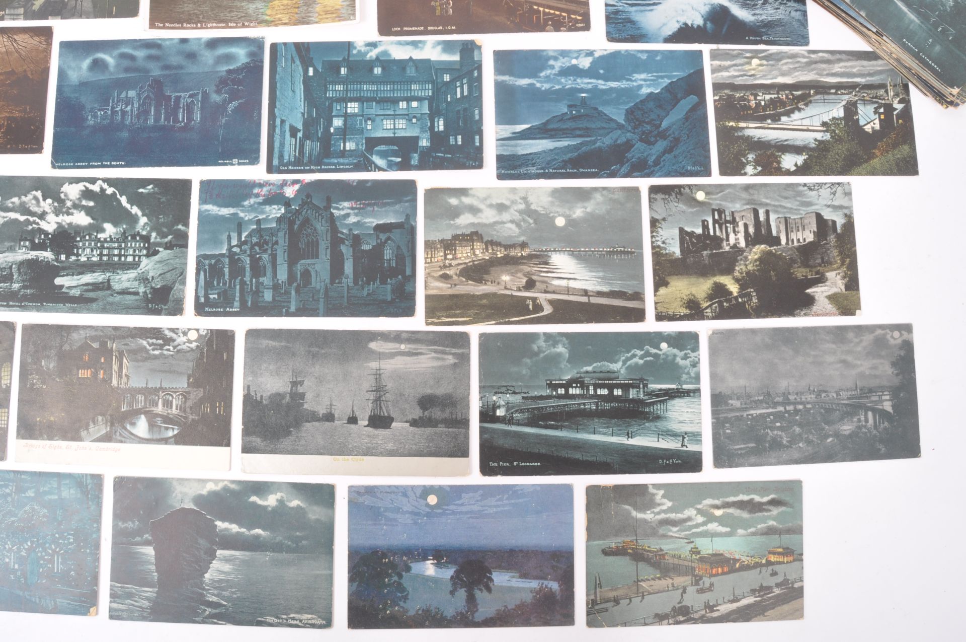 COLLECTION OF EARLY TO MID 20TH CENTURY BRITISH POSTCARDS - Bild 4 aus 10