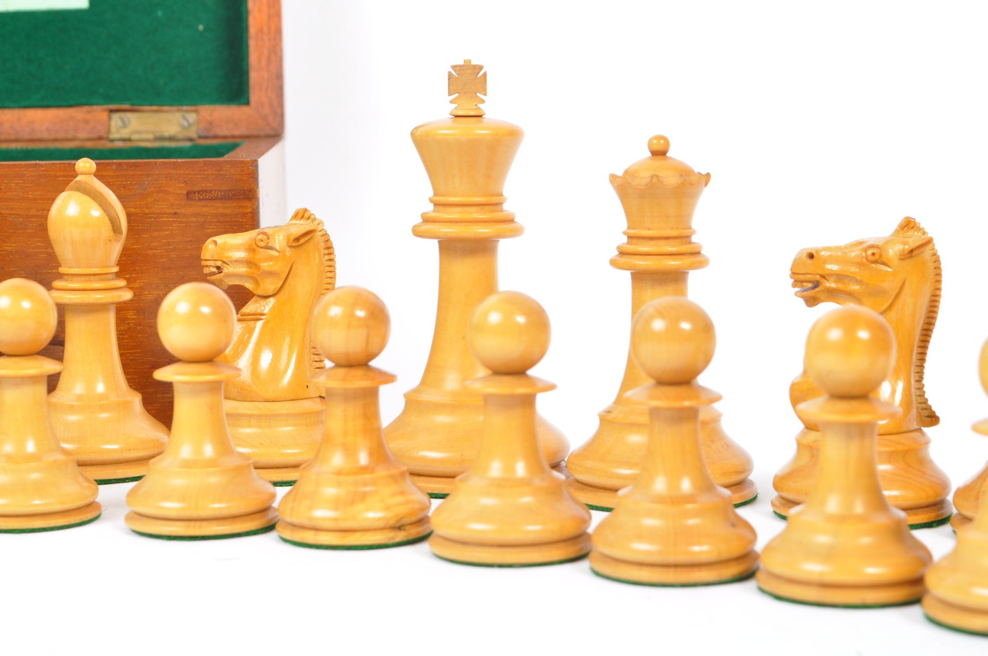 J. JAQUES & SON - EARLY 20TH CENTURY CHESS SET - Image 5 of 10