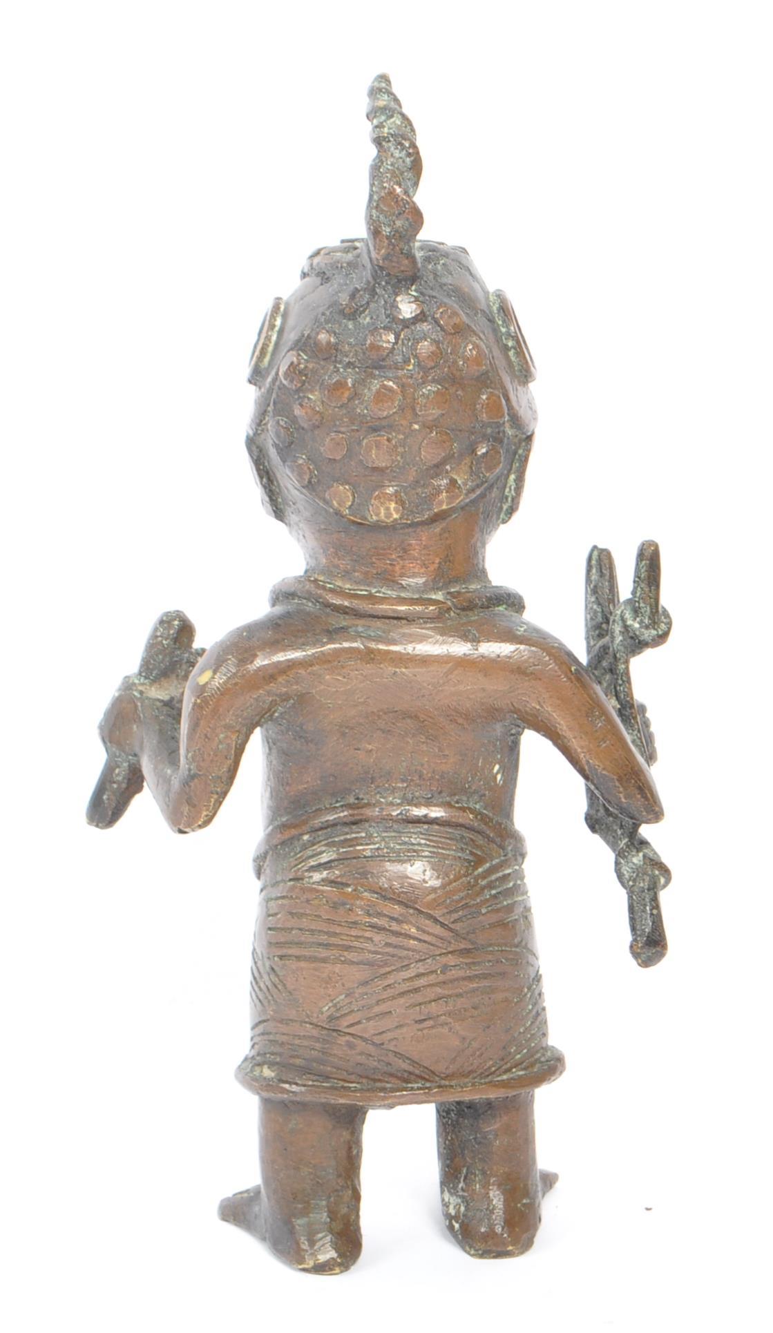 TWO VINTAGE 20TH CENTURY NORTH AFRICAN BRONZE BENIN FIGURES - Image 3 of 6