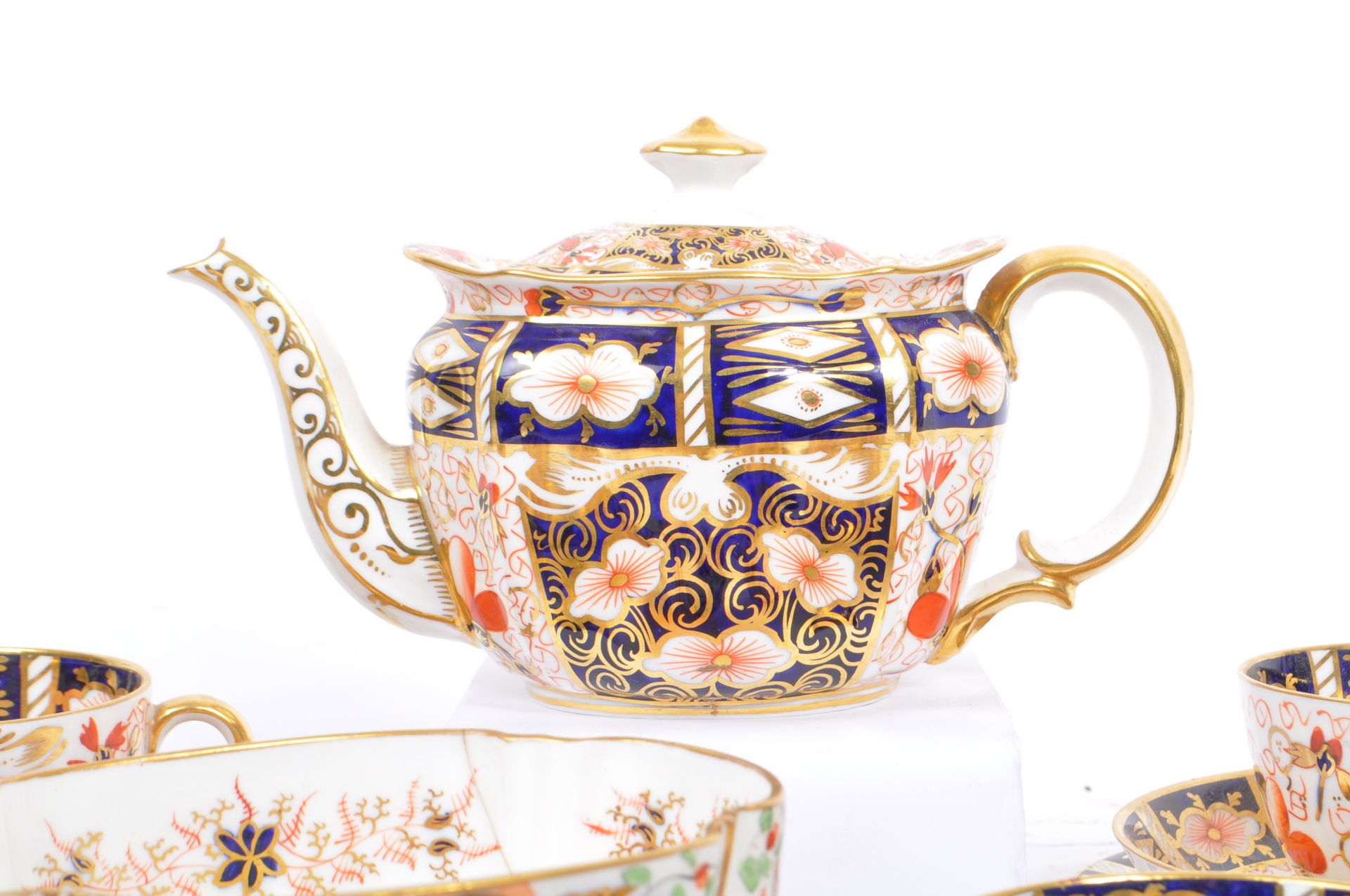 ROYAL CROWN DERBY - IMARI TRADITIONAL 2451 TEA SERVICE - Image 4 of 9