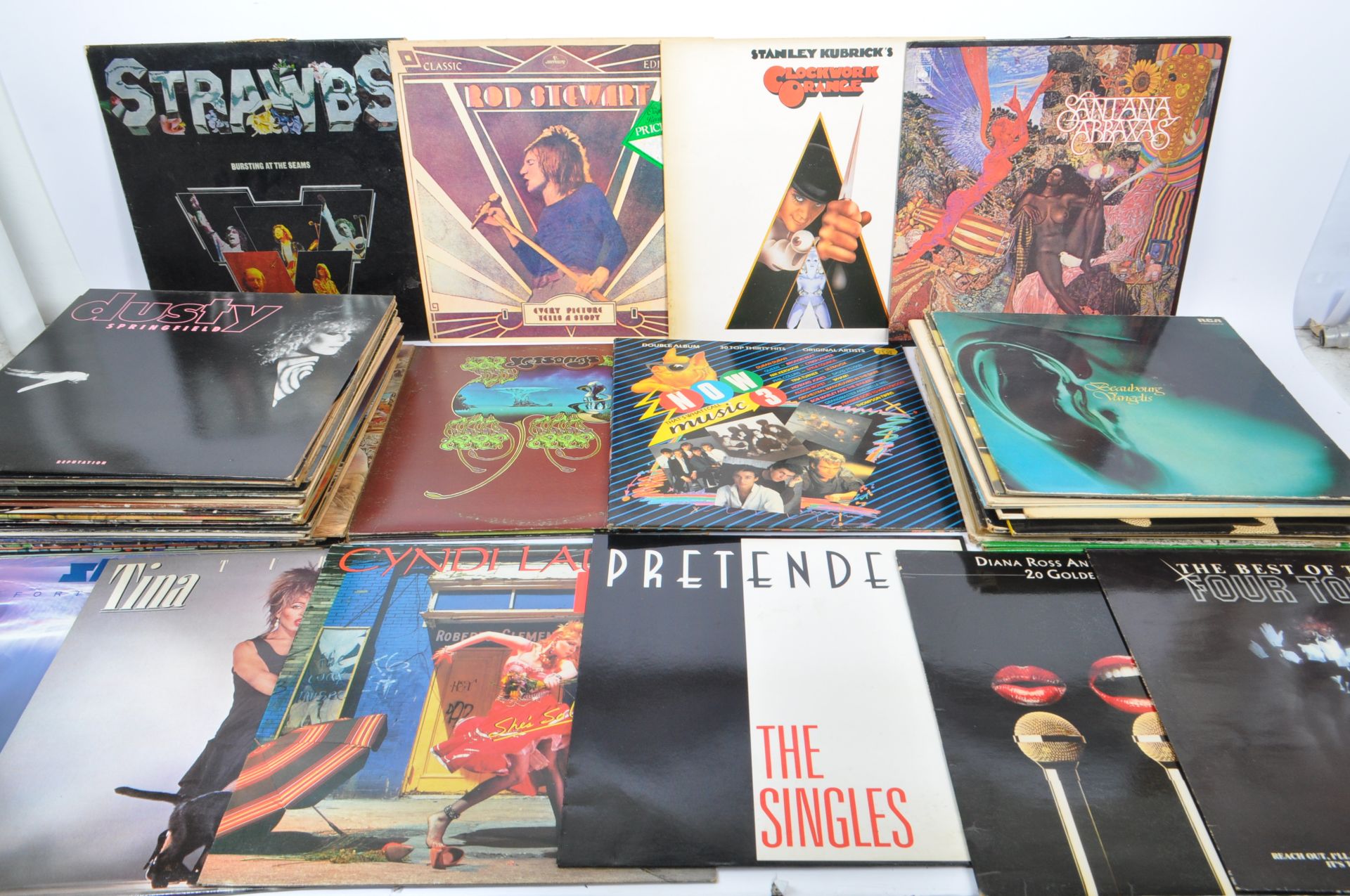 LARGE COLLECTION OF LONG PLAY 33 RPM VINYL RECORD ALBUMS