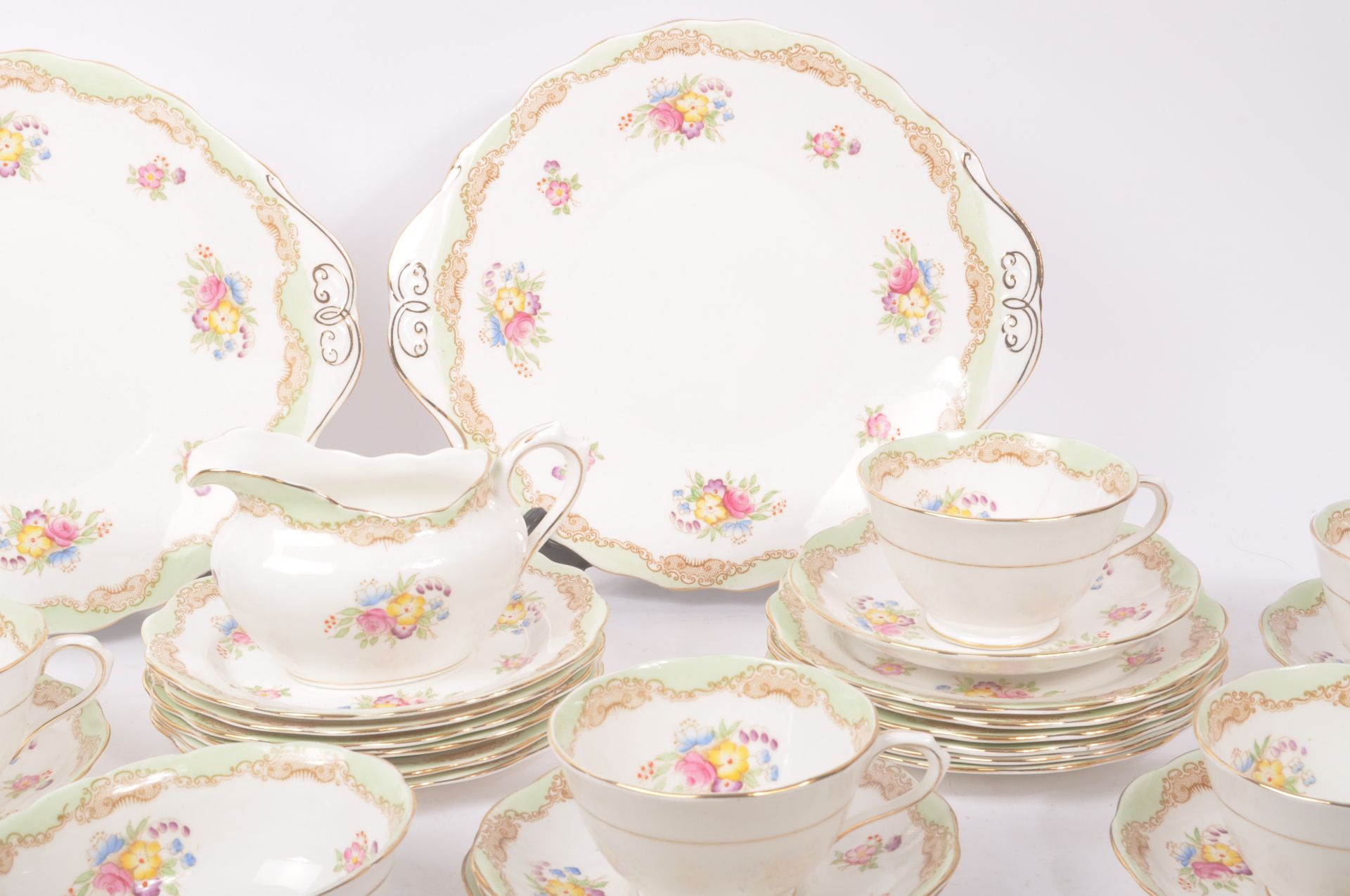 ROYAL ALBERT - EARLY 20TH CENTURY PORCELAIN TEA SERVICE - Bild 5 aus 8