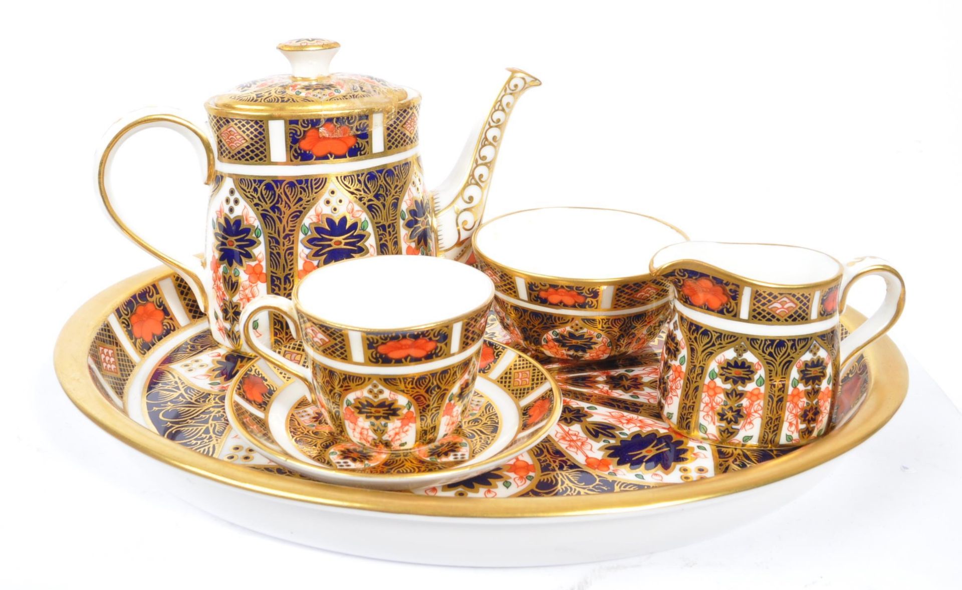 ROYAL CROWN DERBY - MINIATURE TEA SERVICE IN OLD IMARI PATTERN - Bild 2 aus 7