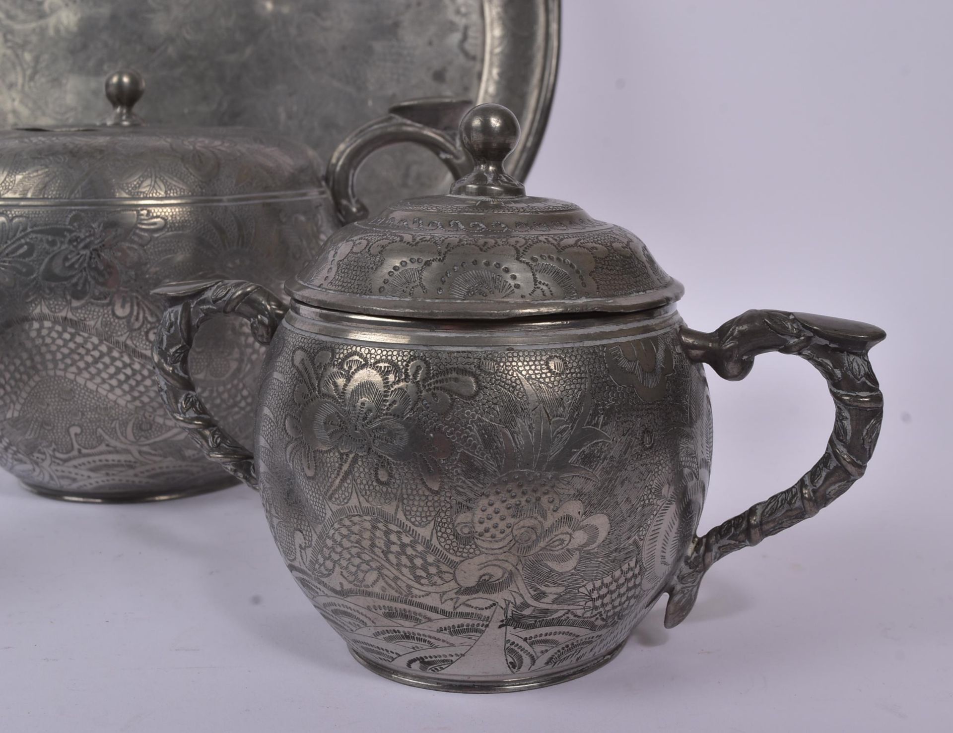 CHINESE KUT HING SWATOW FOUR PIECE PEWTER TEA SET - Bild 5 aus 8