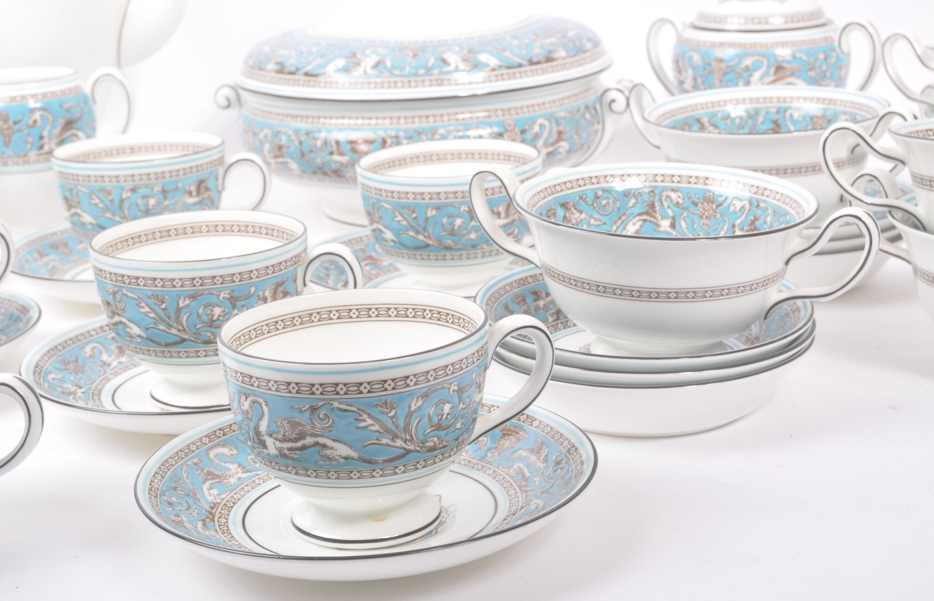 WEDGWOOD - FLORENTINE TEA AND COFFEE SERVICE - Image 4 of 11