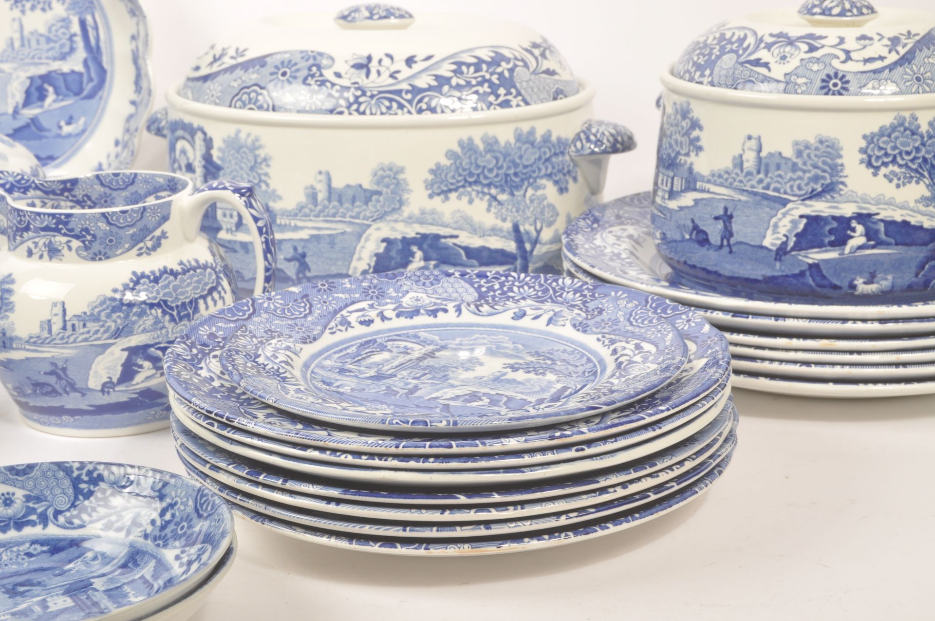 SPODE - ITALIAN DESIGN - LARGE CONTEMPORARY DINNER SERVICE - Image 9 of 12