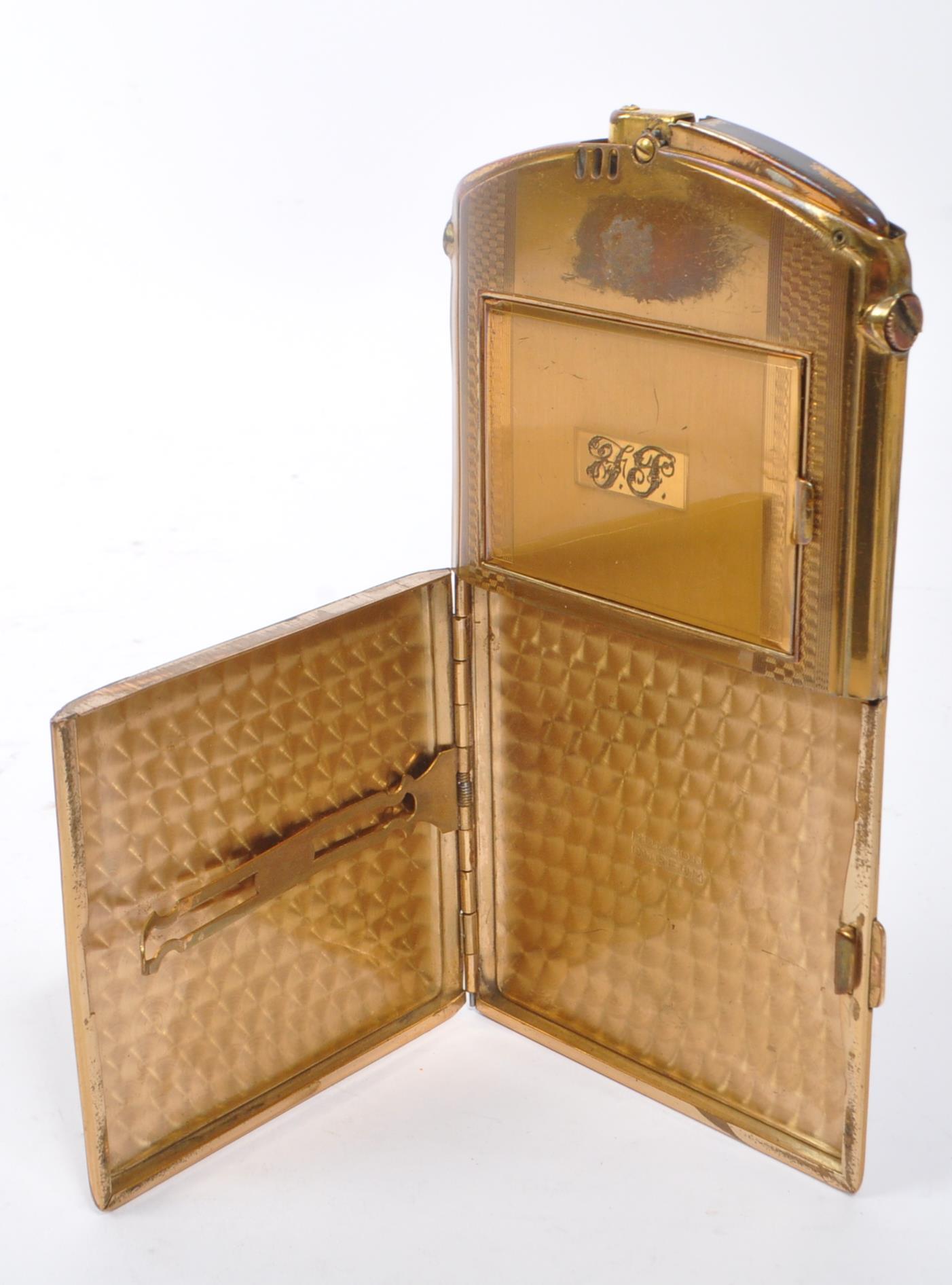 VINTAGE 20TH CENTURY 1940S LADIES GILT METAL CIGARETTE CASE