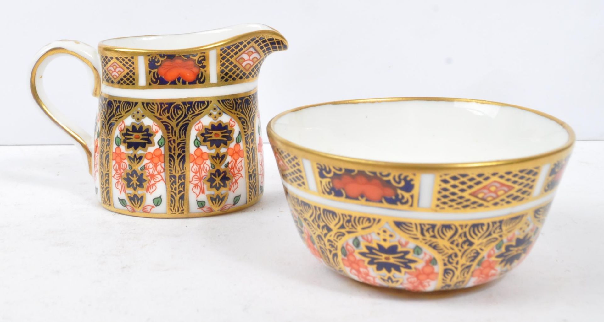 ROYAL CROWN DERBY - MINIATURE TEA SERVICE IN OLD IMARI PATTERN - Bild 6 aus 7