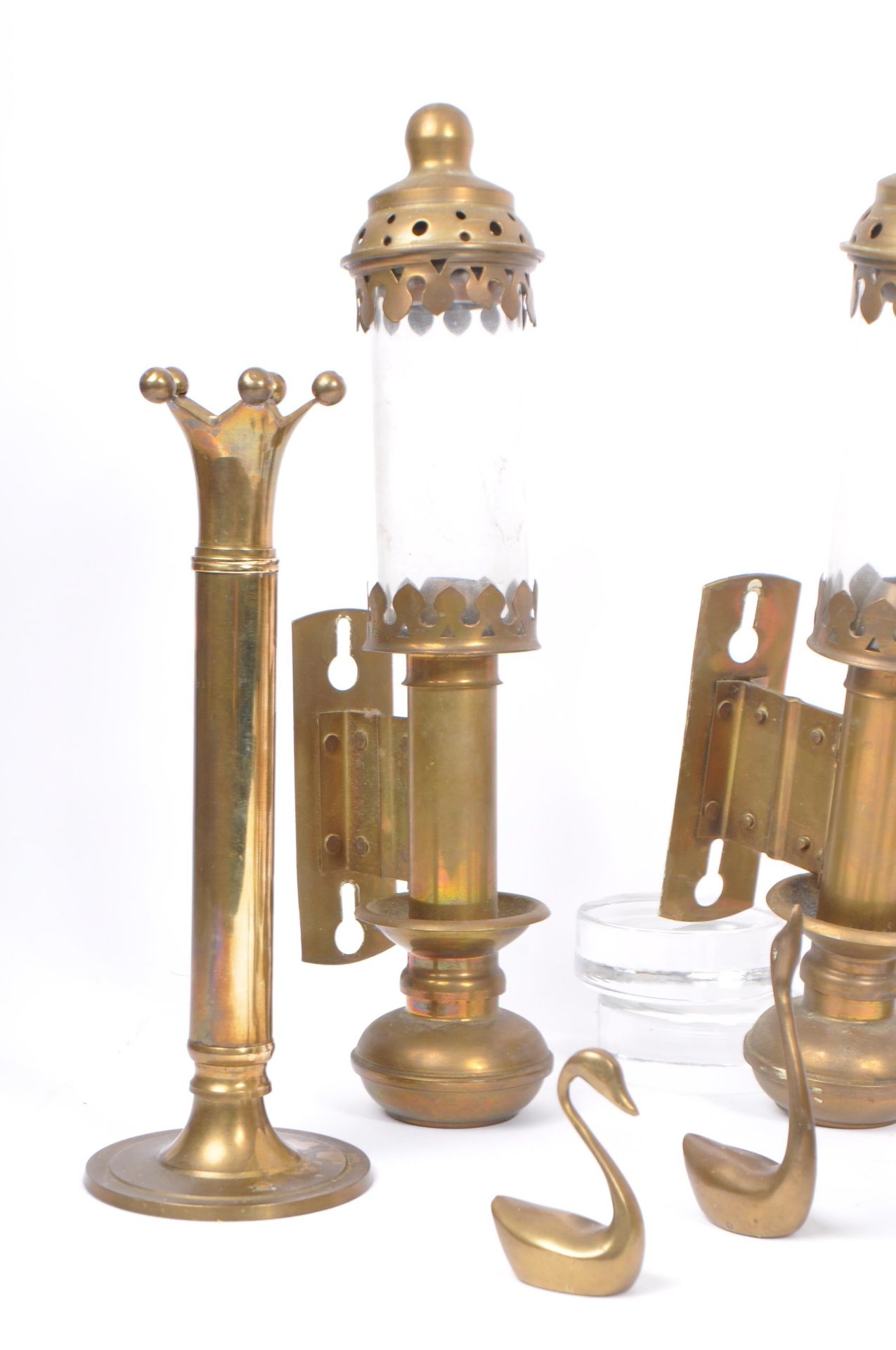 COLLECTION OF DECORATIVE BRASS AND LIGHTING WARES - Bild 5 aus 6