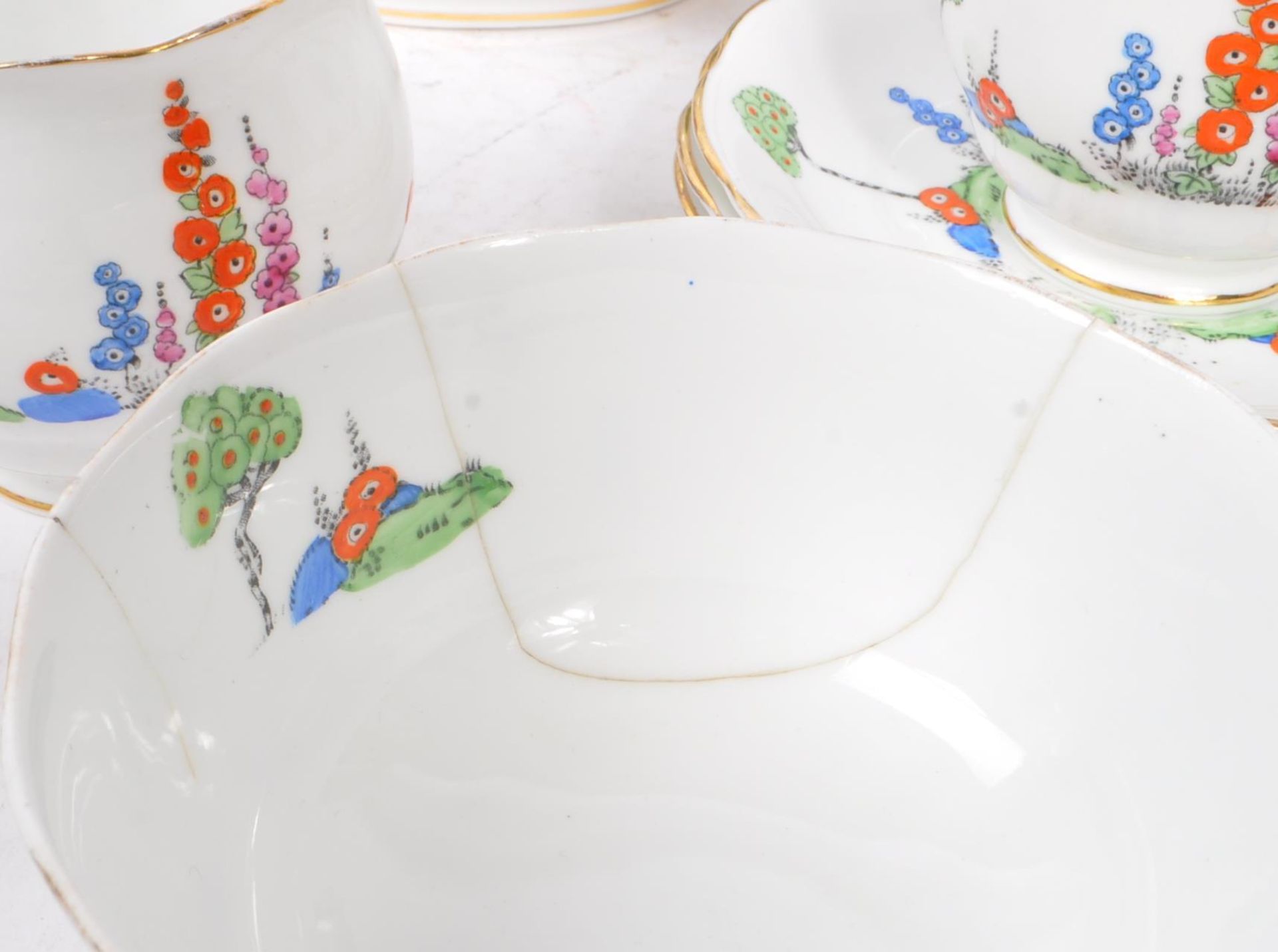 ROYAL ALBERT - HAPPYLAND PATTERN - PORCELAIN PART TEA SET - Image 9 of 9