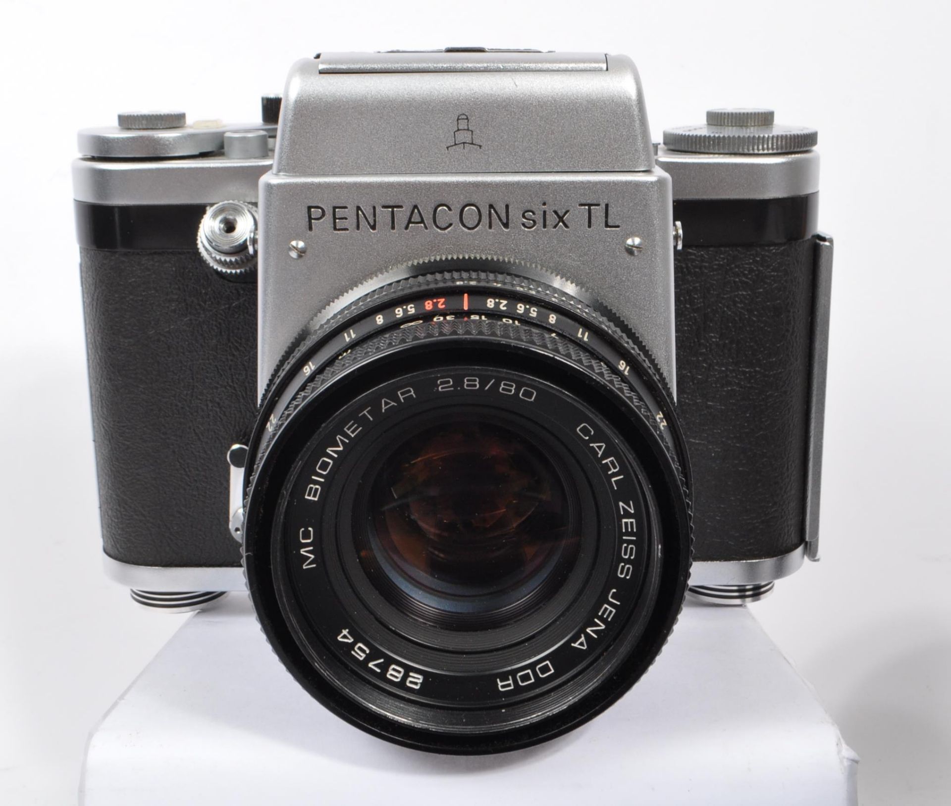 PENTACON - EAST GERMAN PENTACON SIX TL SLR - Bild 3 aus 7