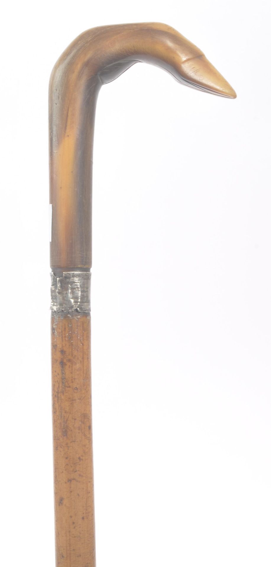 BAMBOO WALKING STICK WITH CARVED HORN HANDLE - Image 3 of 7
