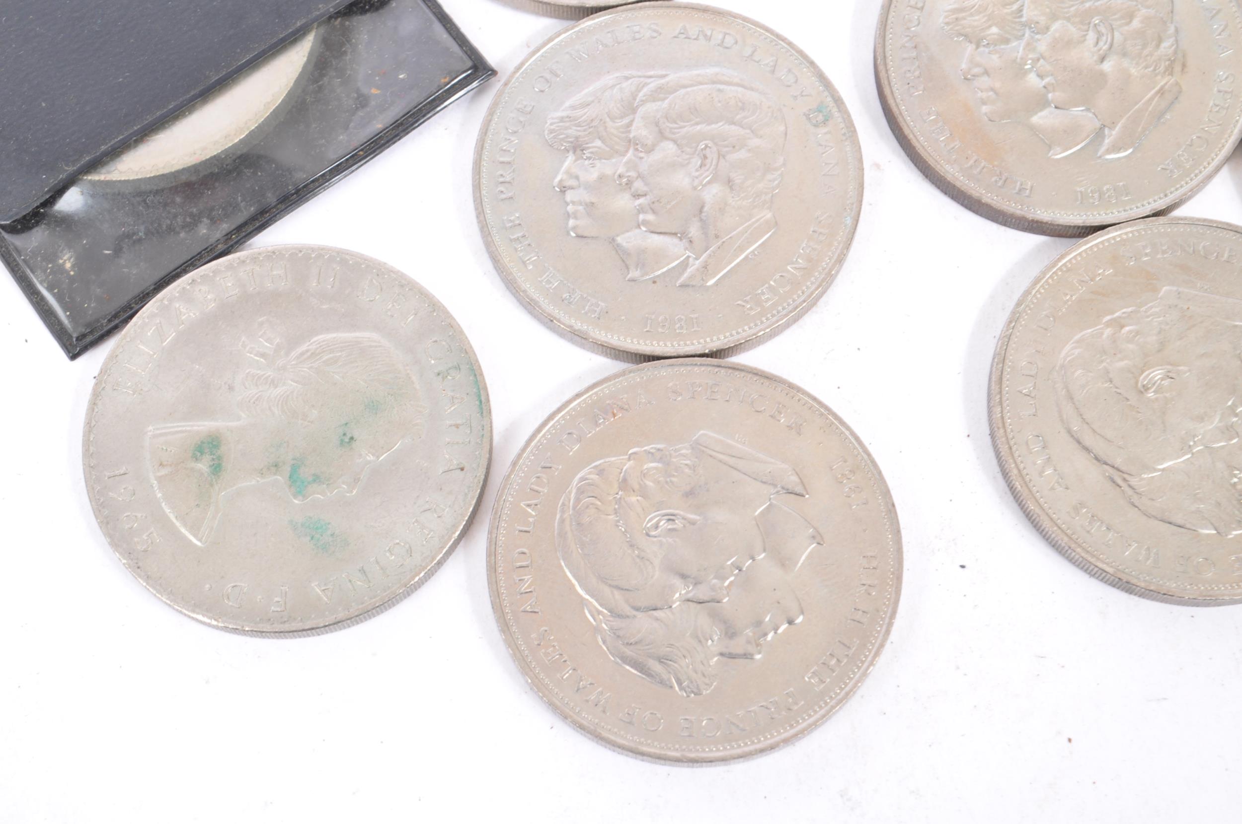COLLECTION OF 24 X BRITISH CURRENCY 'CROWNS' COINAGE - Image 10 of 11