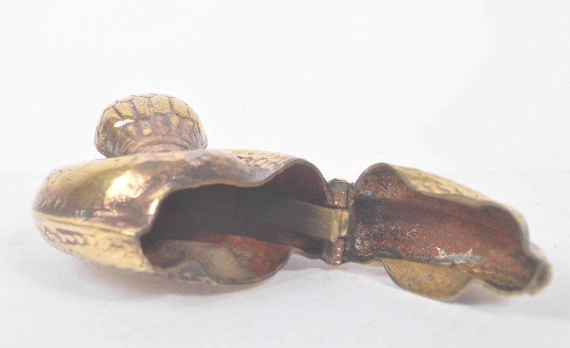 VINTAGE 20TH CENTURY GILT METAL SNAKE VESTA CASE - Image 5 of 5