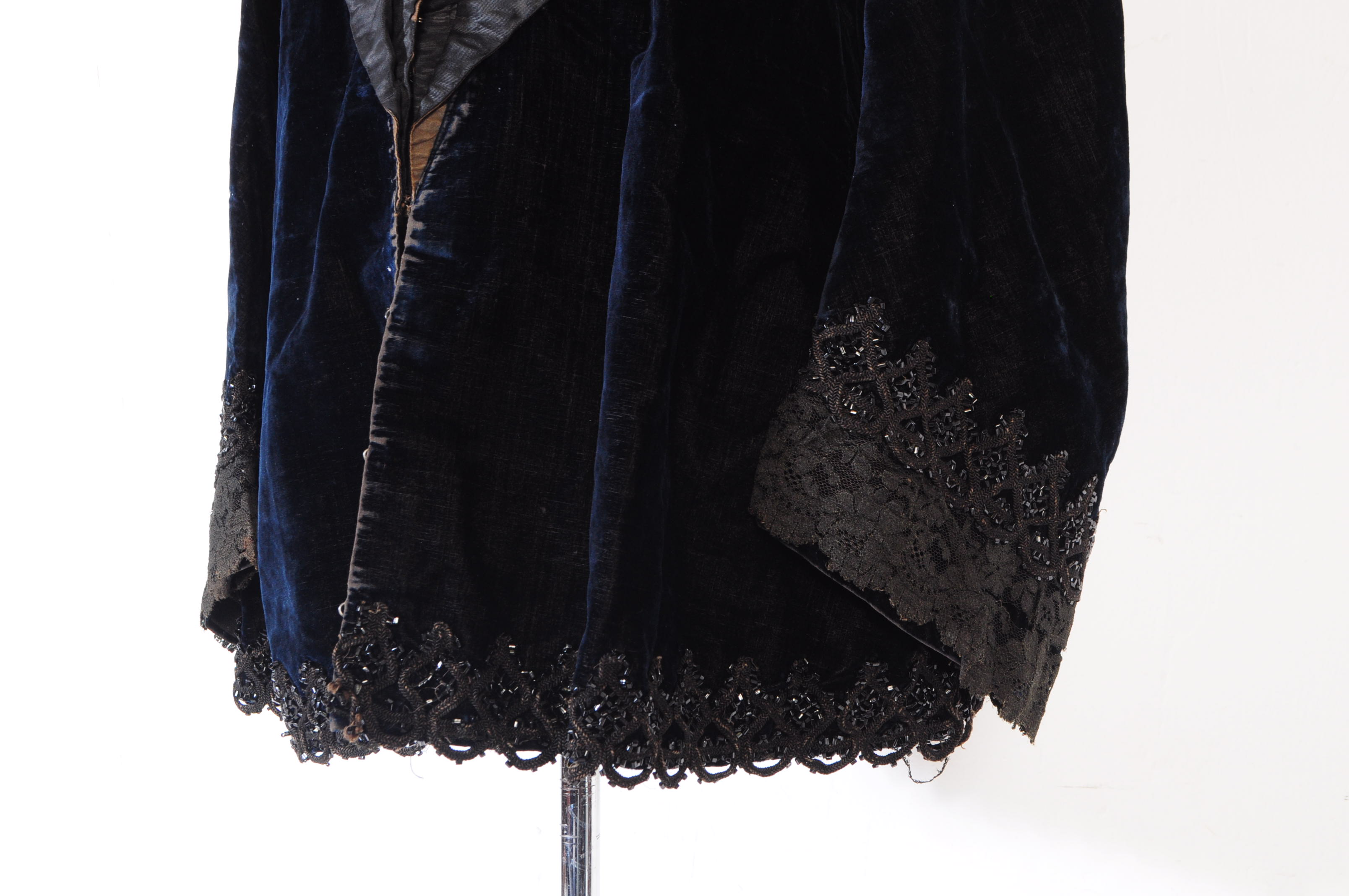 TWO VICTORIAN CLOTHING ITEMS - VELVET CAPE & SHIRT - Image 7 of 12