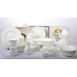 COALPORT - COLLECTION OF COUNTRYWARE TEA AND DINNER SET