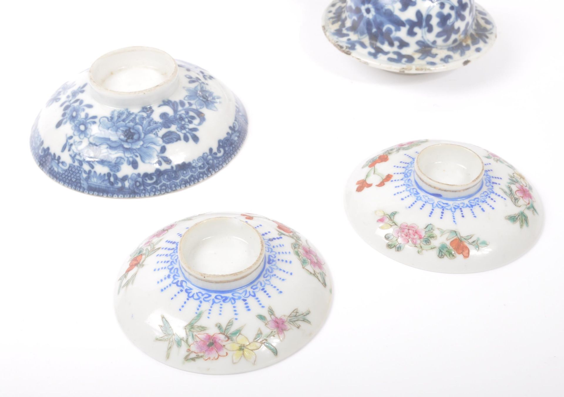 COLLECTION OF 19TH CENTURY PORCELAIN CHINESE ITEMS - Image 3 of 4