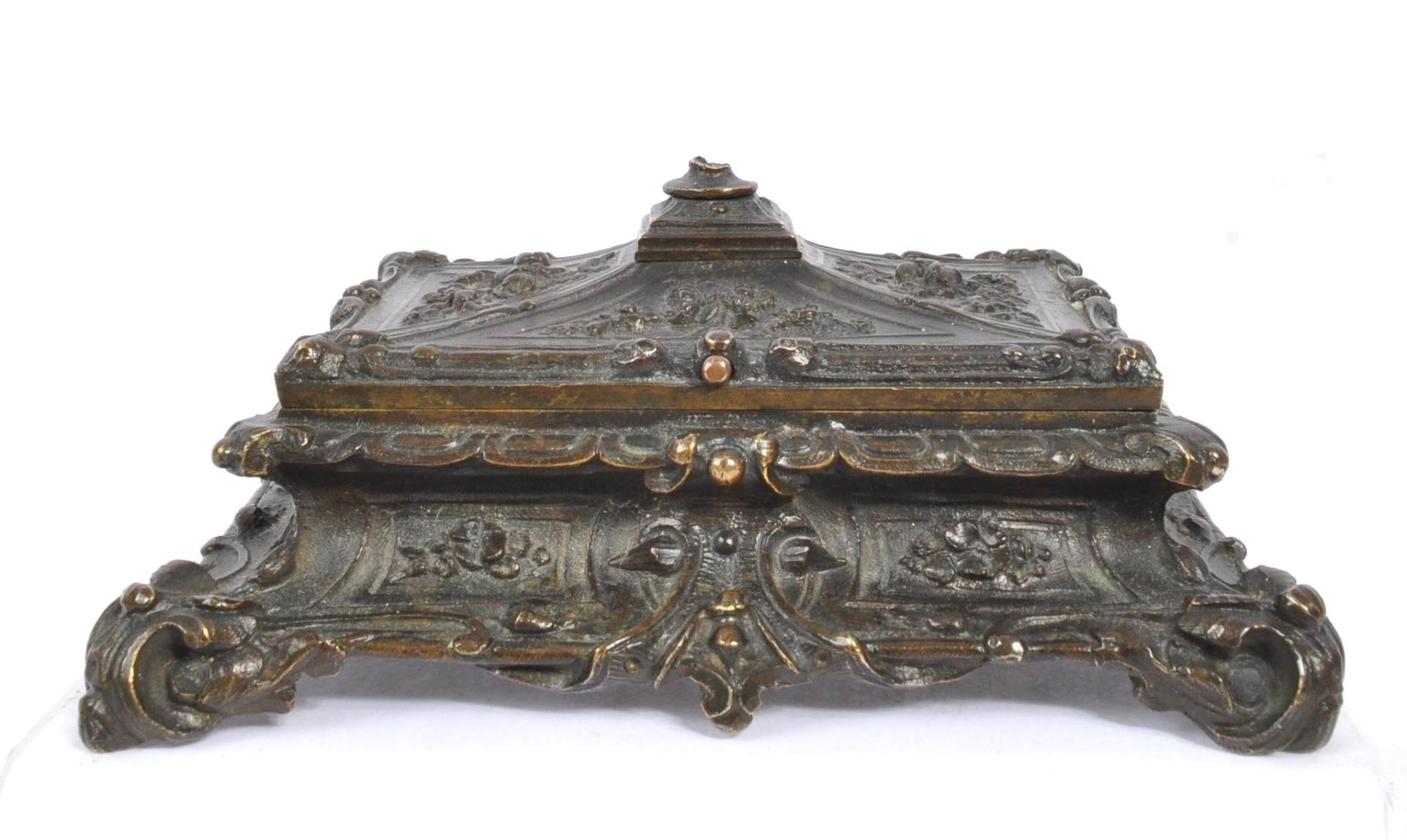 20TH CENTURY FRENCH BRONZE MATCH BOX