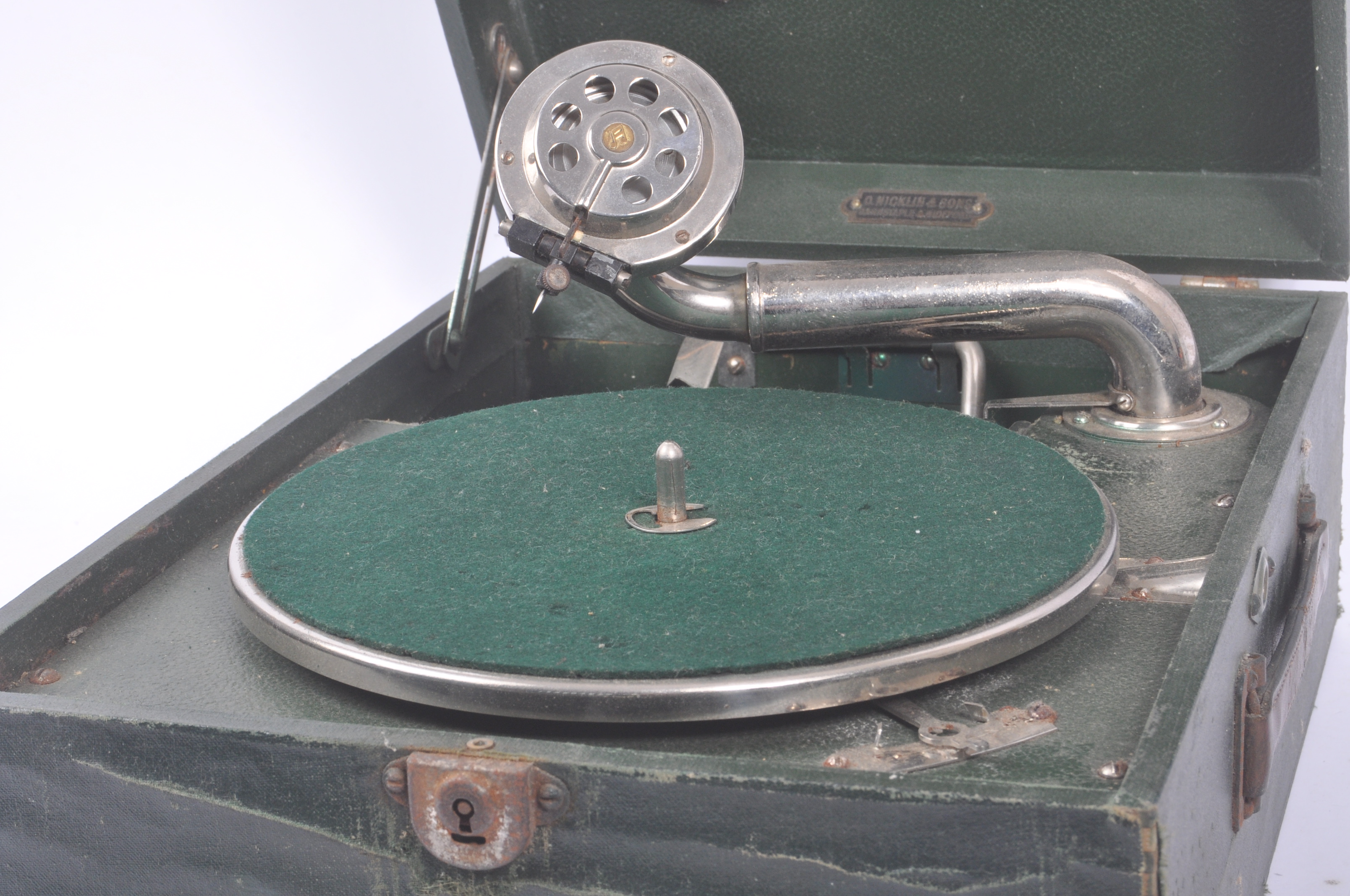 TWO VINTAGE 20TH CENTURY GRAMOPHONE RECORD PLAYERS - Image 6 of 8