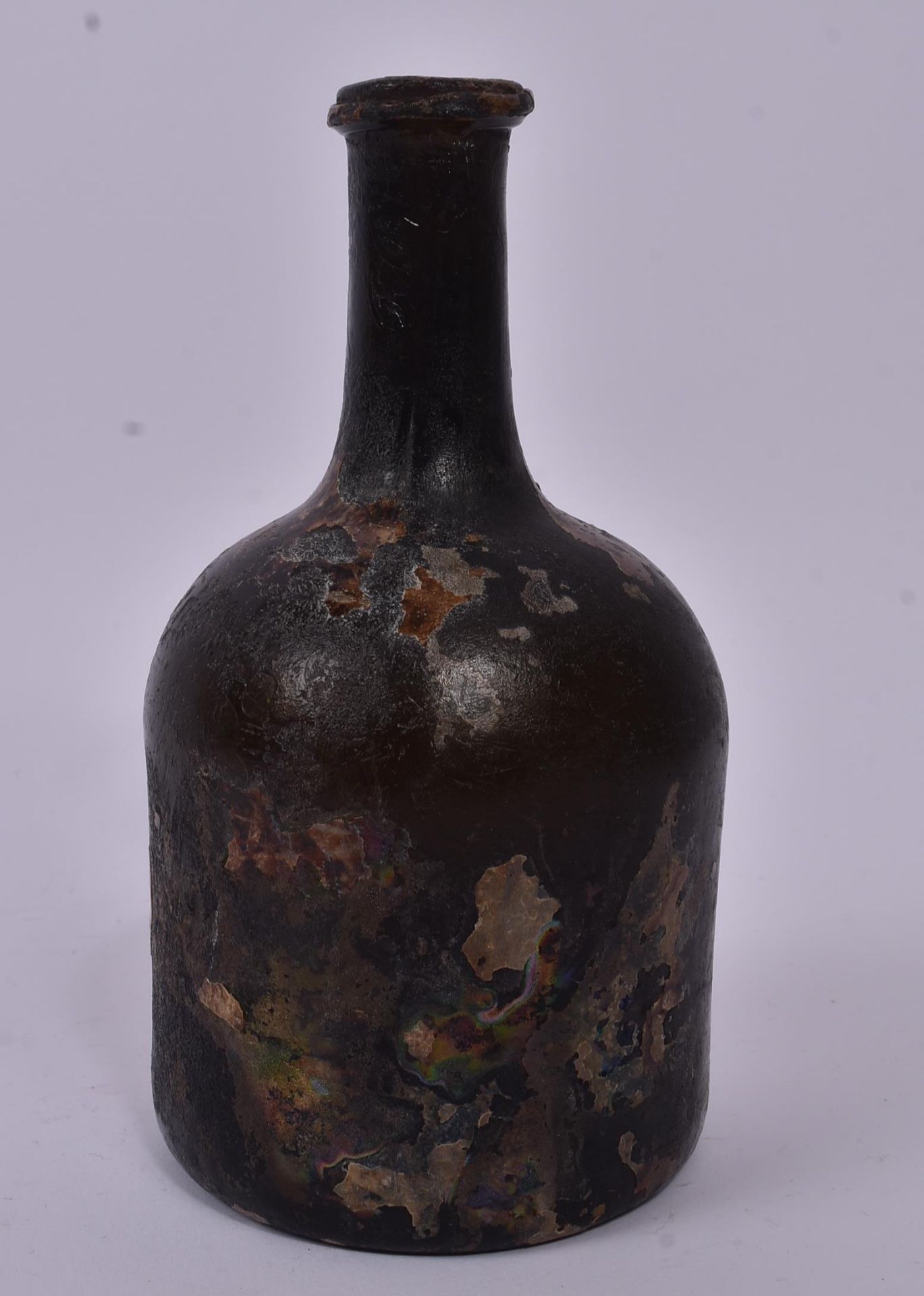 18TH CENTURY CIRCA 1700S GLASS SHIP WRECK WINE BOTTLE - Image 2 of 5