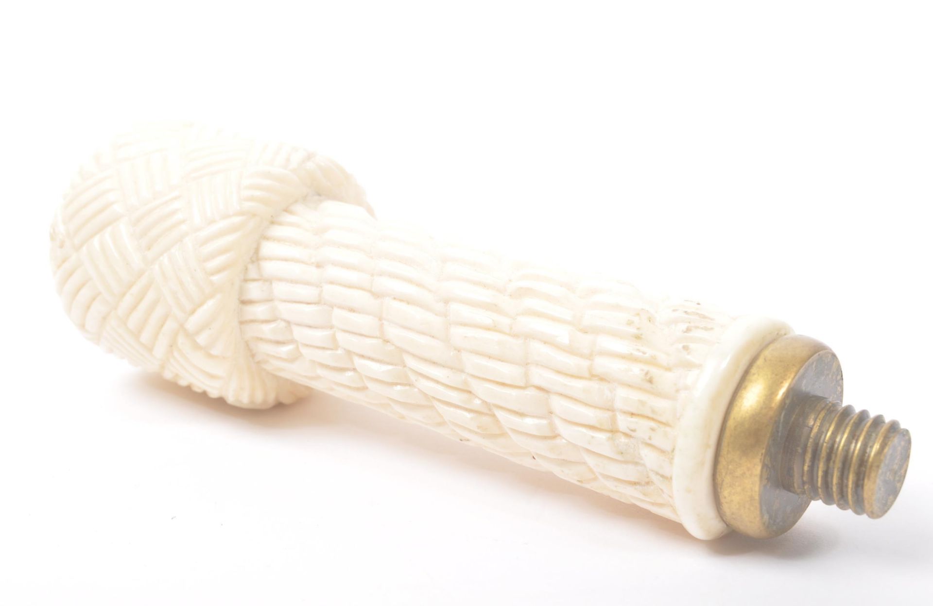VINTAGE CARVED BONE CANE HANDLE WITH PLAID PATTERN - Image 4 of 4