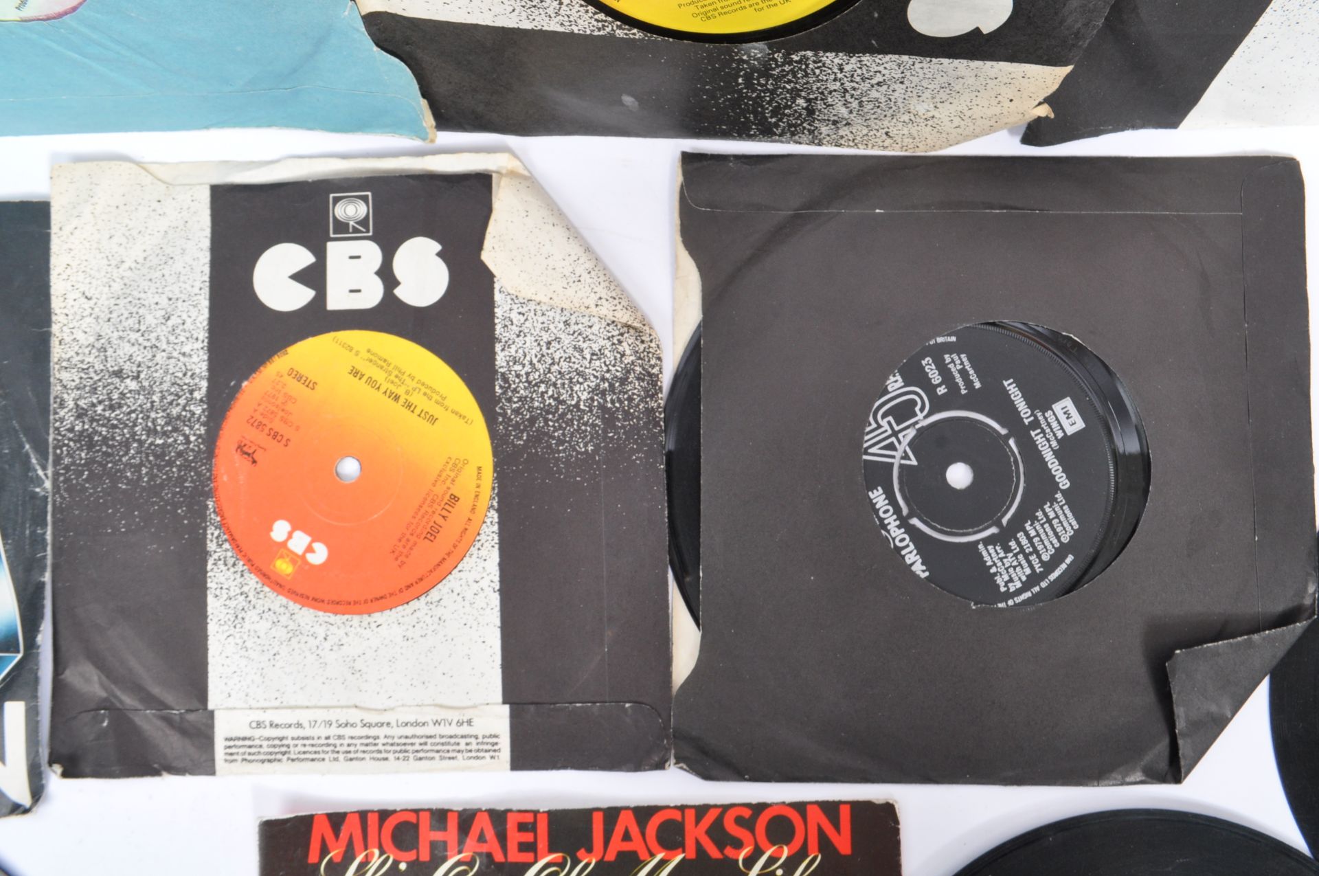 COLLECTION OF LATER 20TH CENTURY 45 RPM VINYL SINGLE RECORDS - Image 5 of 10
