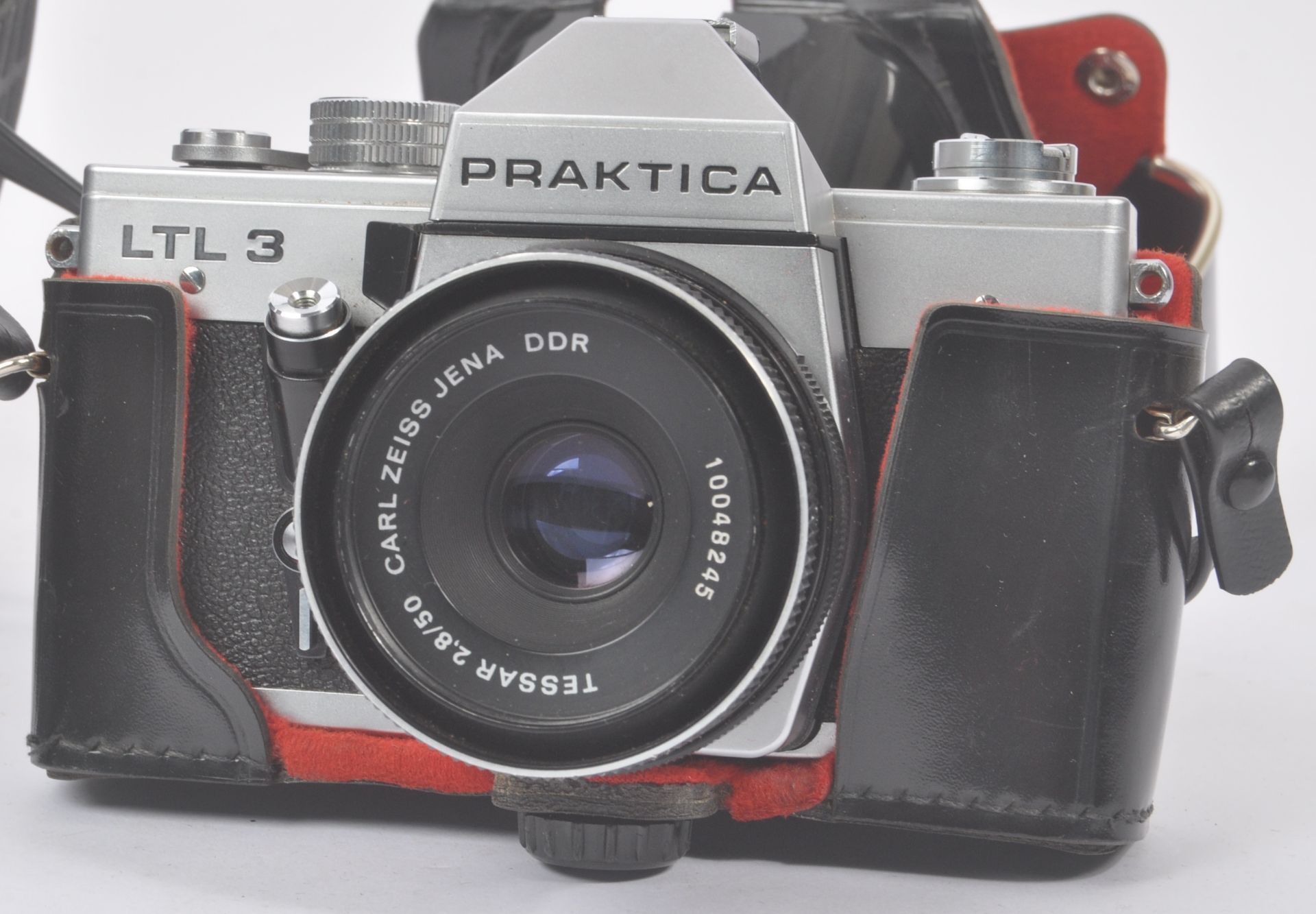 PRAKTICA - TWO VINTAGE 20TH CENTURY PRAKTICA CAMERAS - Bild 4 aus 5