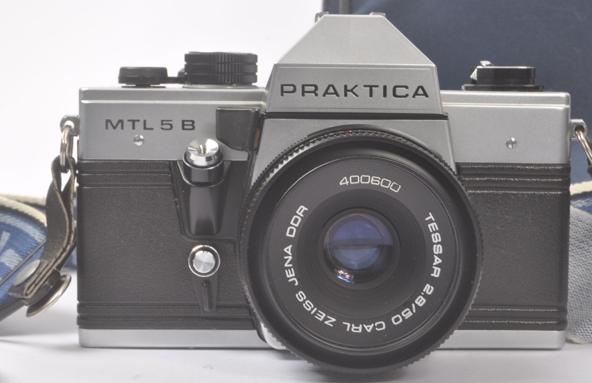 PRAKTICA - TWO VINTAGE 20TH CENTURY PRAKTICA CAMERAS - Bild 2 aus 5