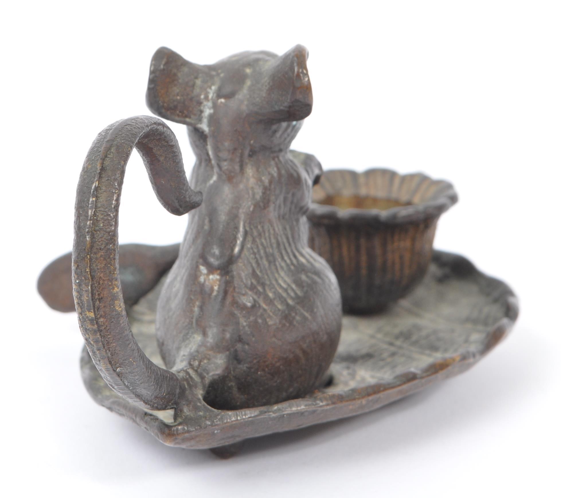 BRONZE MOUSE CANDLESTICK HOLDER / CHAMBER STICK - Image 4 of 6