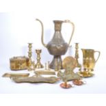 COLLECTION OF 20TH CENTURY DECORATIVE BRASS ITEMS