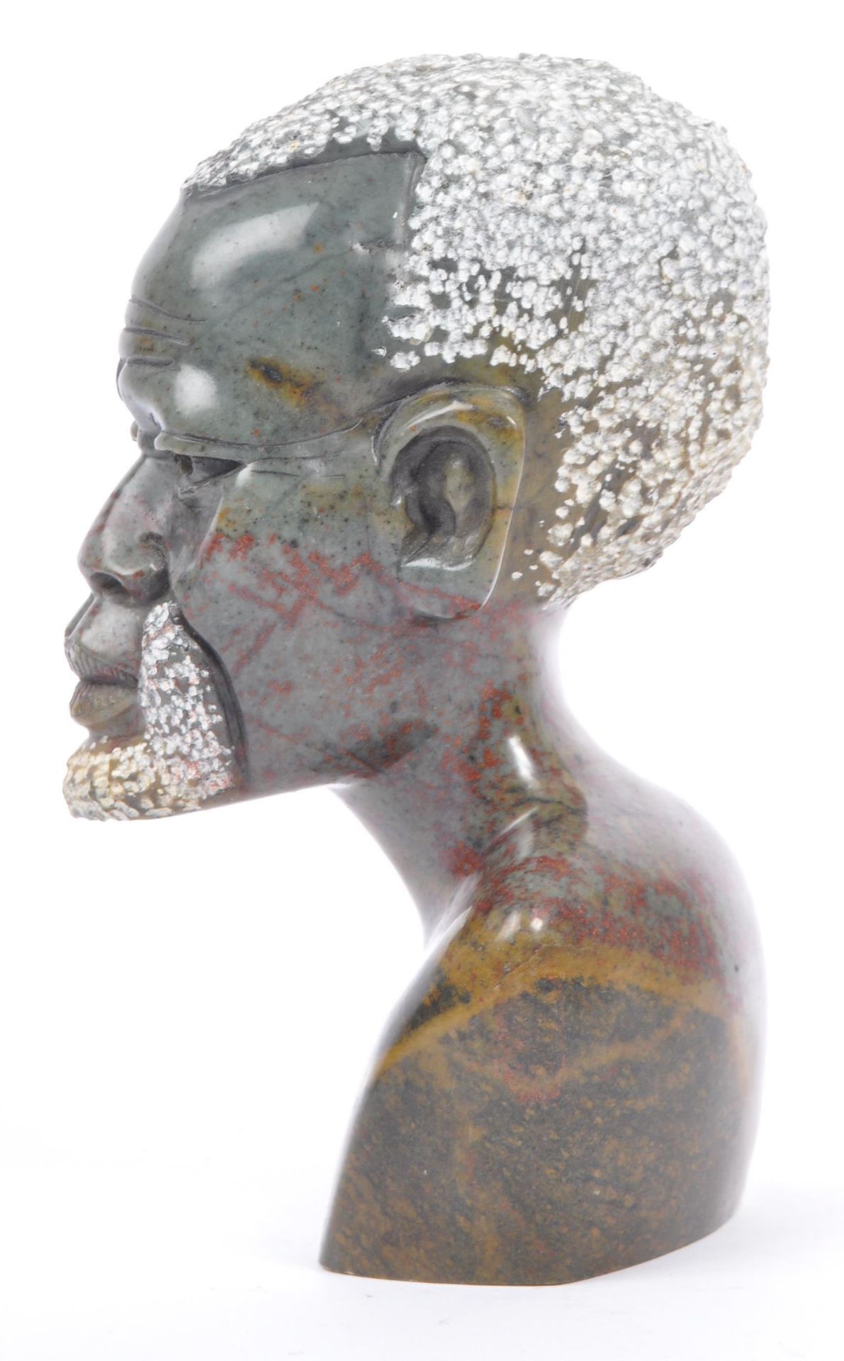 VINTAGE LATE 20TH CENTURY ZULULAND STONE CARVING OF A BUST - Image 4 of 6