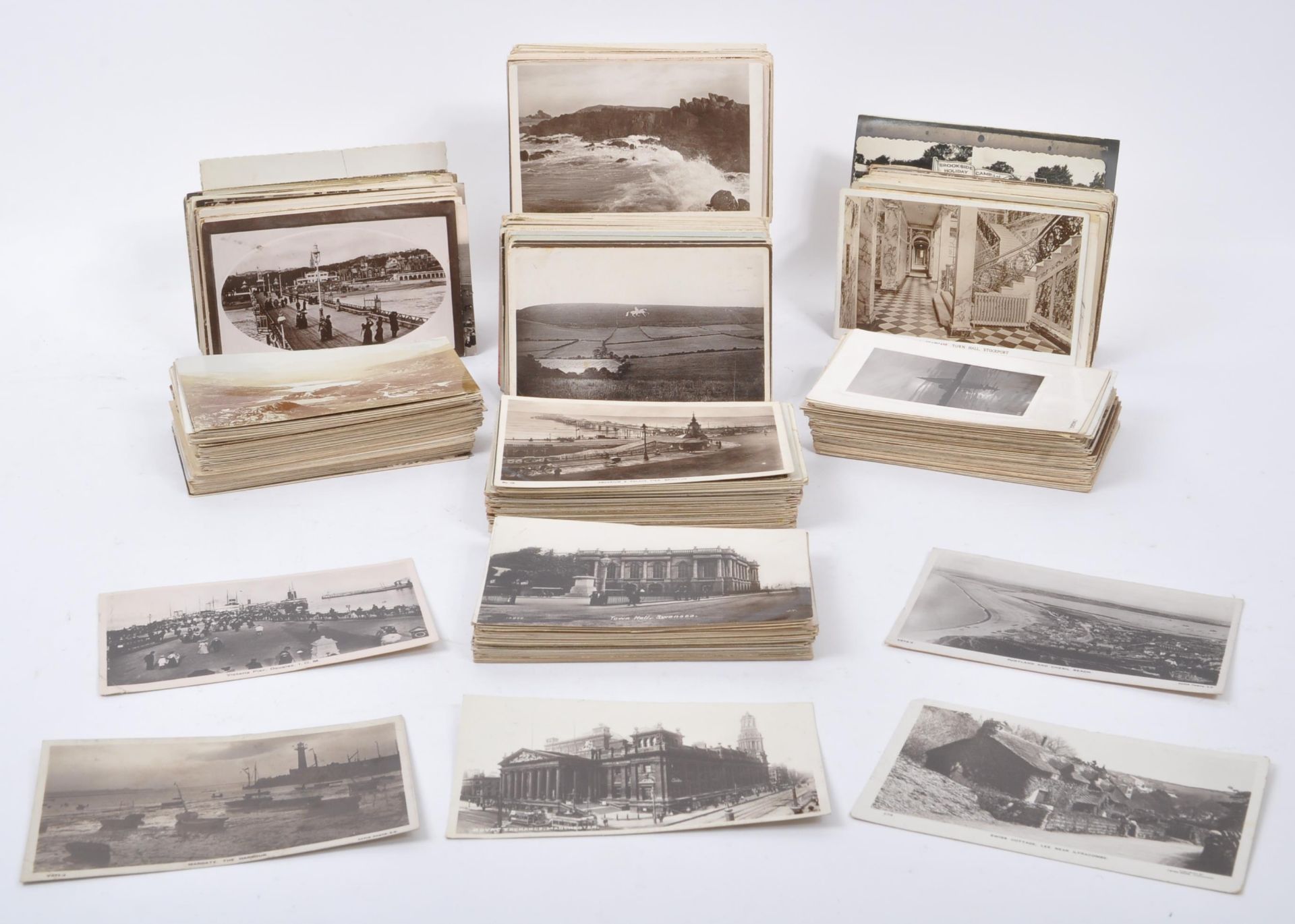 COLLECTION OF EDWARDIAN PHOTOGRAPHIC POSTCARDS