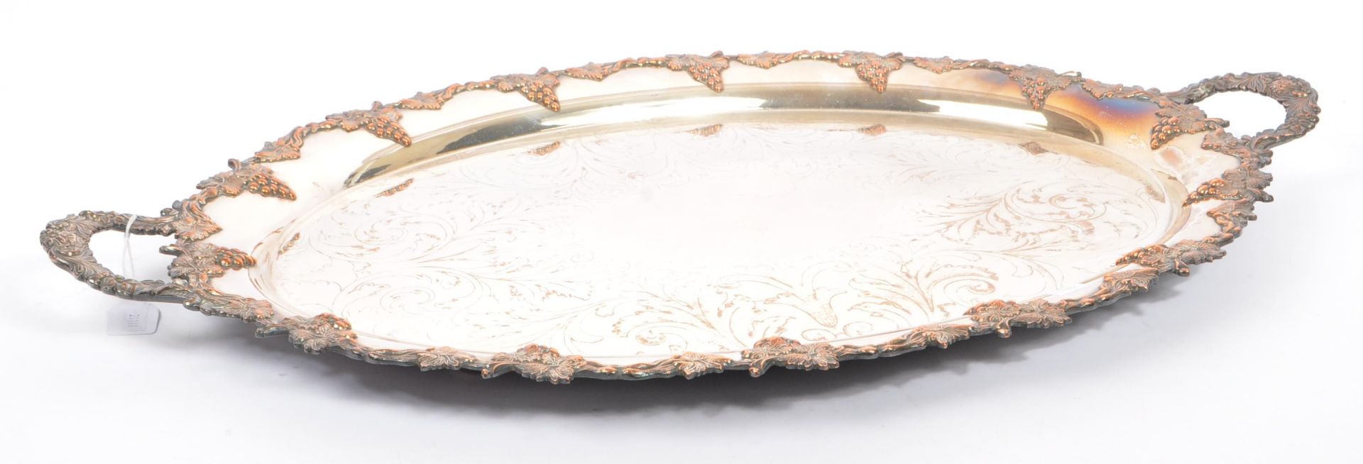 EARLY 20TH CENTURY WHITE METAL ENGRAVED SERVING TRAY - Bild 5 aus 6