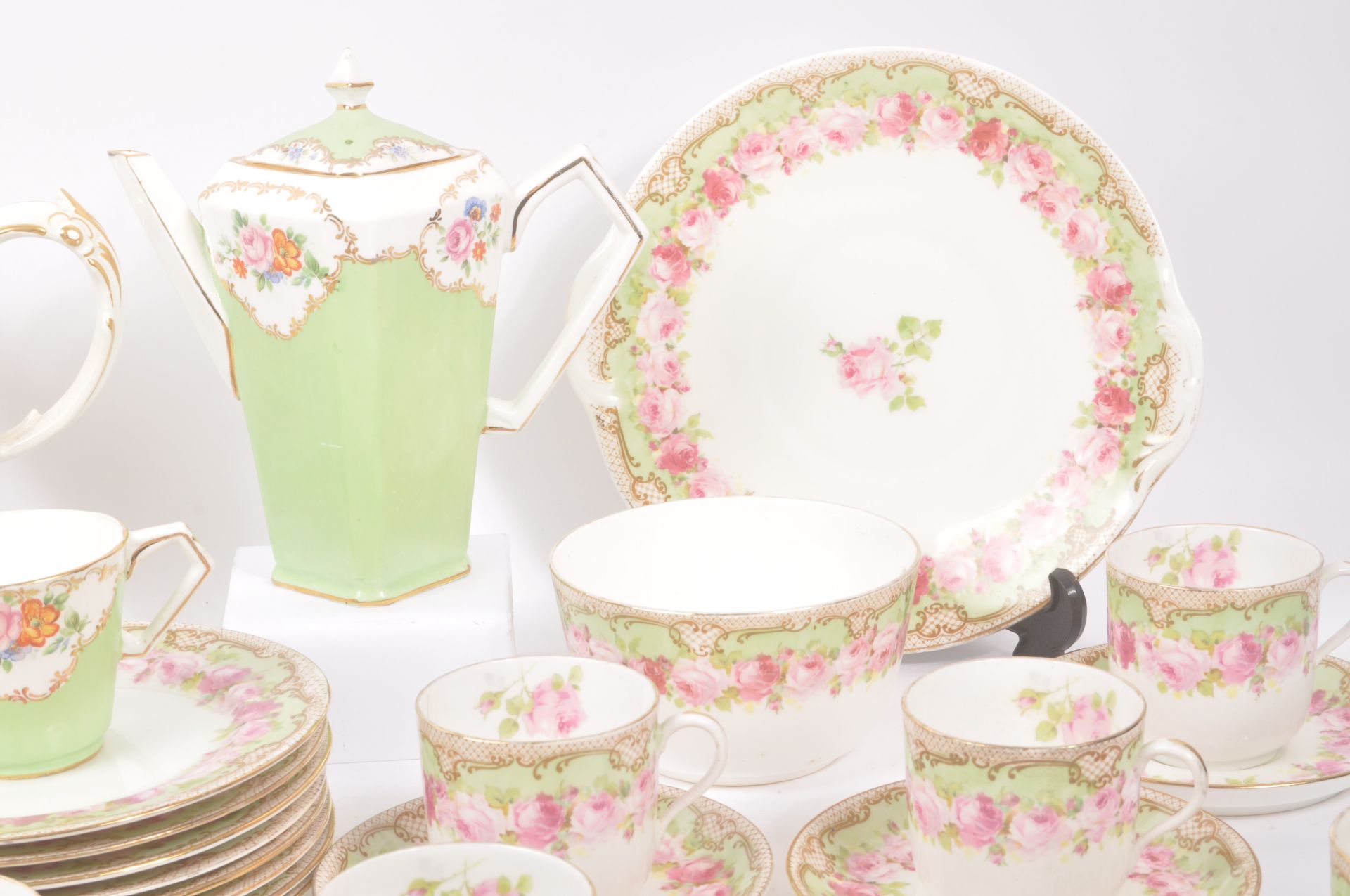 ROYAL DOULTON / LONGTON - DINNER / TEA SERVICE PINK ROSE - Bild 11 aus 14