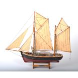 EARLY 20TH CENTURY WOODEN DISPLAY SAILING BOAT / YACHT