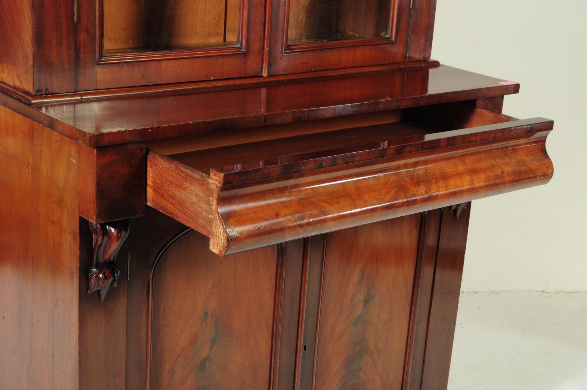 VICTORIAN MAHOGANY LIBRARY BOOKCASE CABINET - Bild 3 aus 8