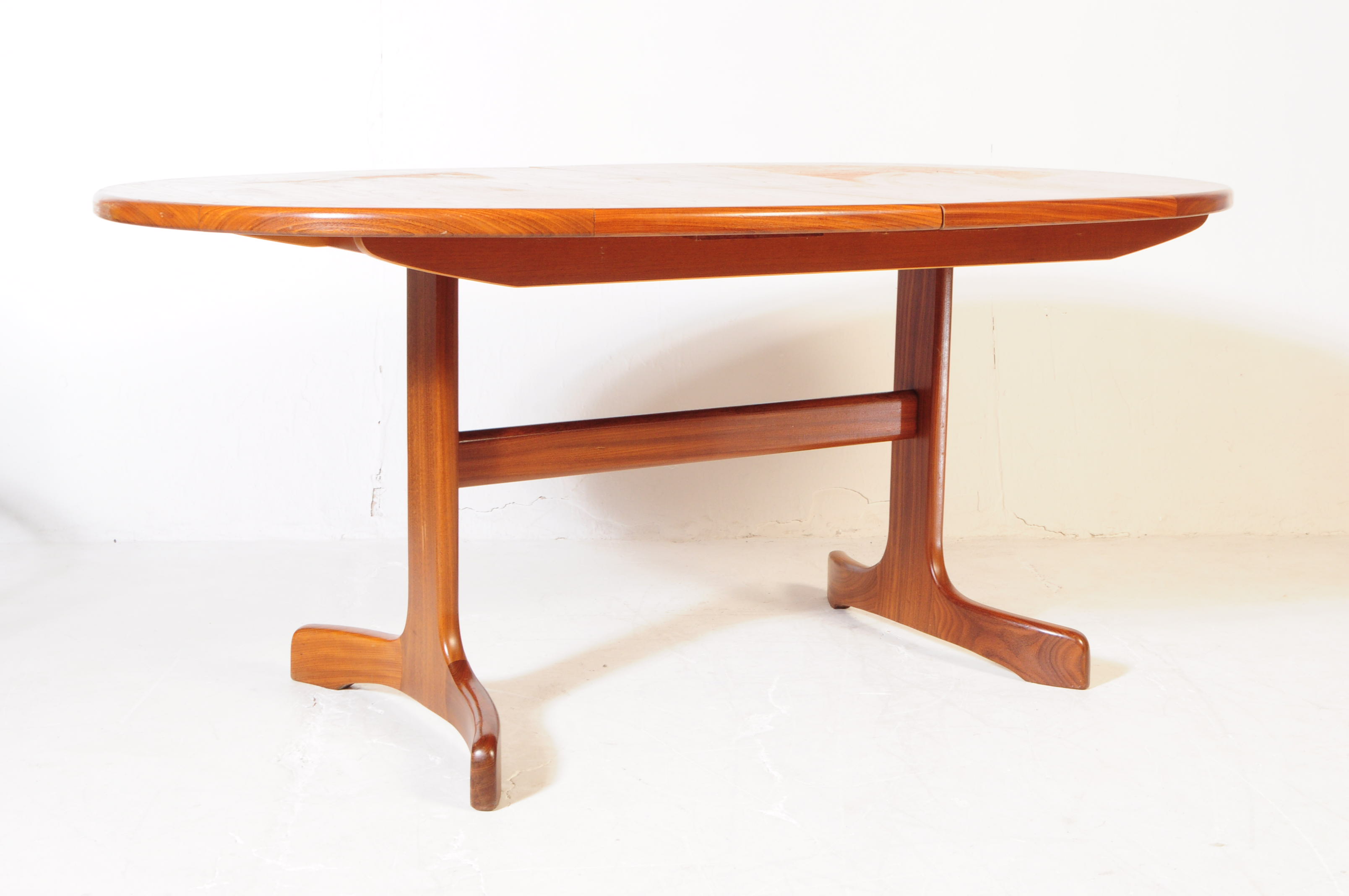 G-PLAN - MID CENTURY TEAK DINING TABLE & SIX CHAIRS - Image 2 of 6