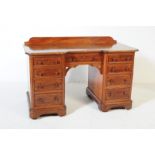 19TH CENTURY VICTORIAN MAHOGANY INVERTED BREAKFRONT DESK