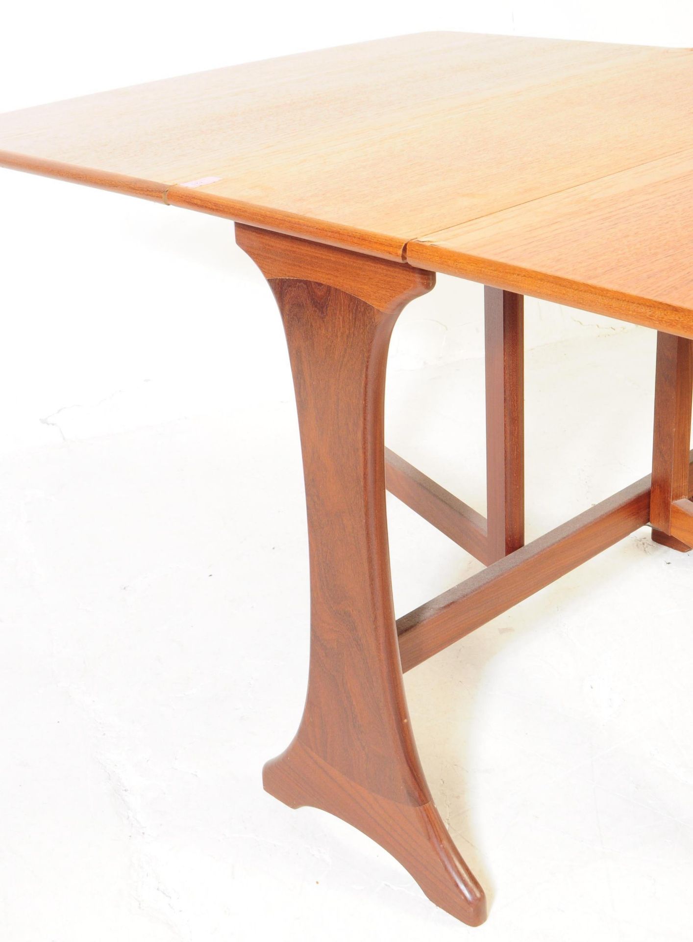 G-PLAN - MID CENTURY TEAK DROP LEAF DINING TABLE - Bild 3 aus 7