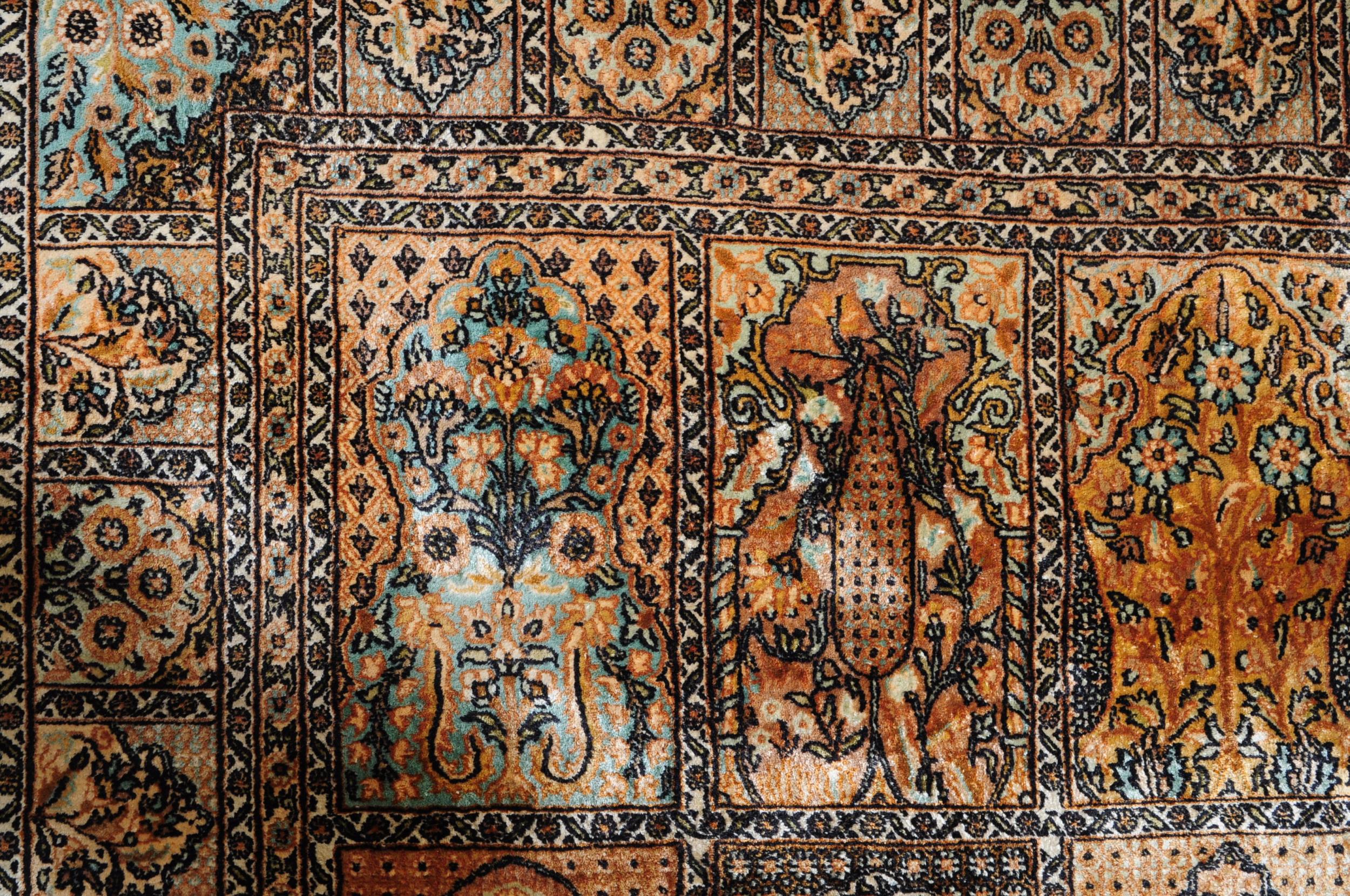 20TH CENTURY PERSIAN KASHMIR SILK RUG CARPET - Image 4 of 5