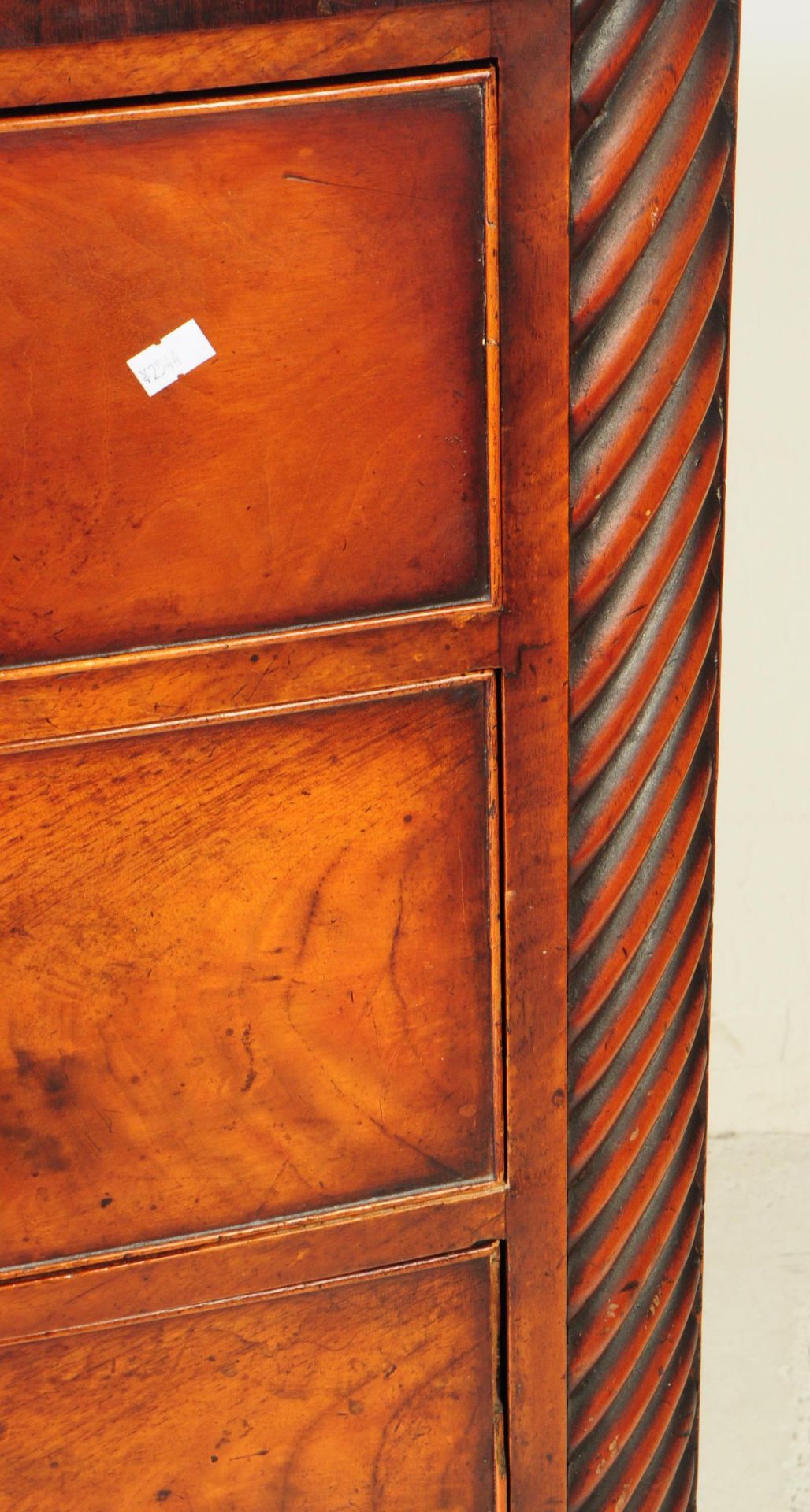 VICTORIAN 19TH CENTURY BOW FRONT CHEST OF DRAWERS - Image 8 of 9