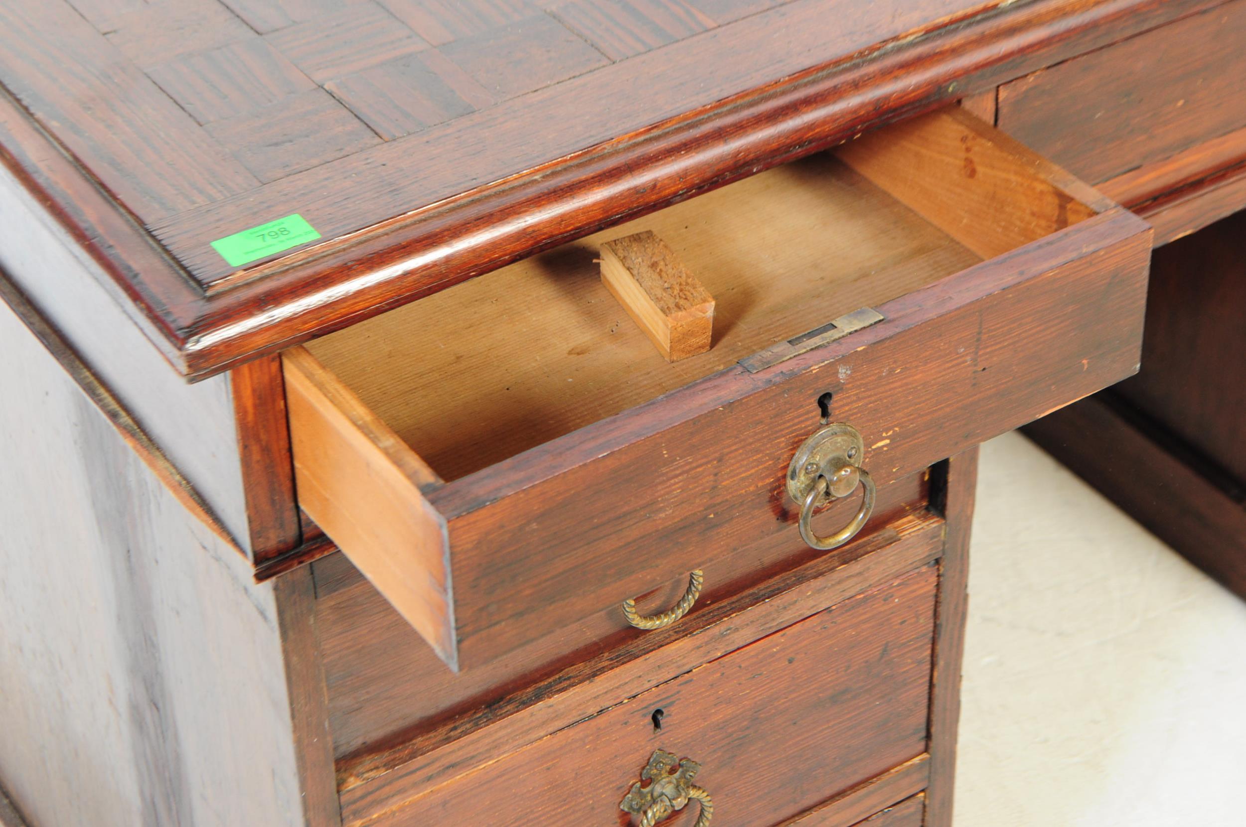 19TH CENTURY VICTORIAN MAHOGANY TWIN PEDESTAL DESK - Image 3 of 5