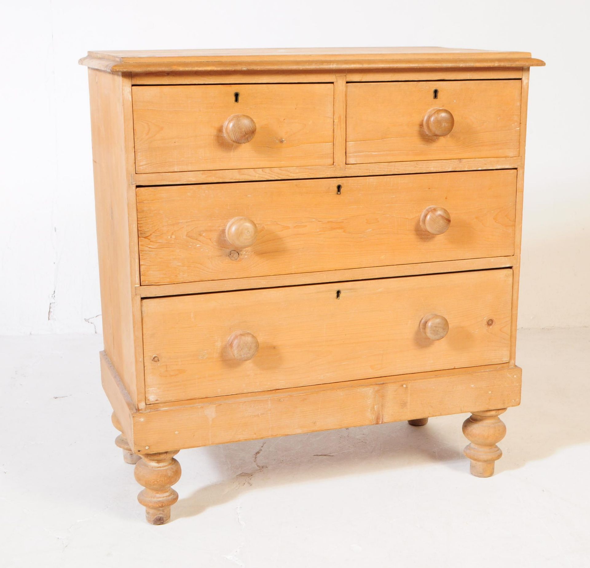 19TH CENTURY VICTORIAN PINE CHEST OF DRAWERS