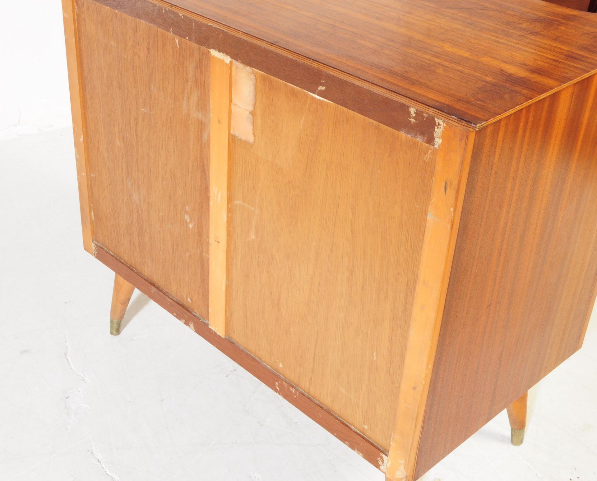 AUSTINSUITE - MID CENTURY CHEST OF DRAWERS - Image 7 of 7