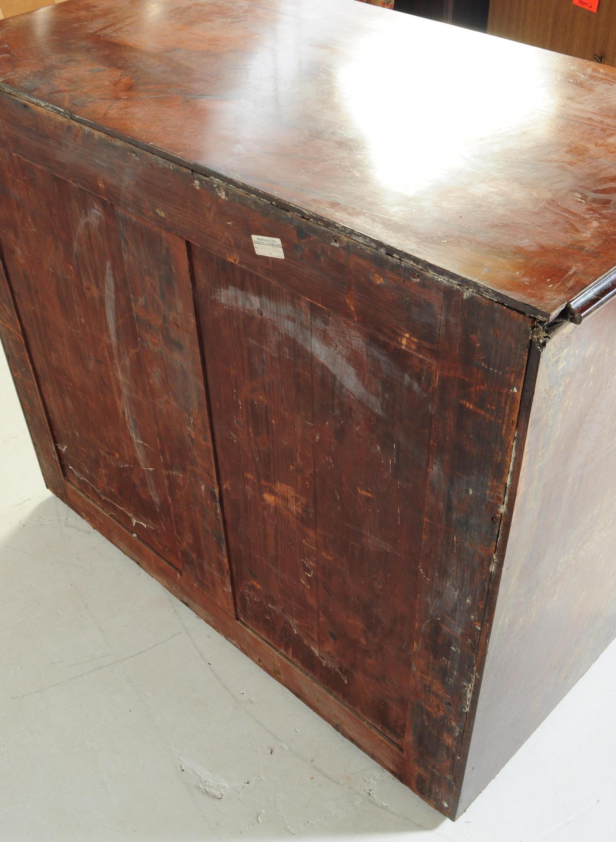 GEORGE III MAHOGANY CHEST OF DRAWERS - Image 7 of 8